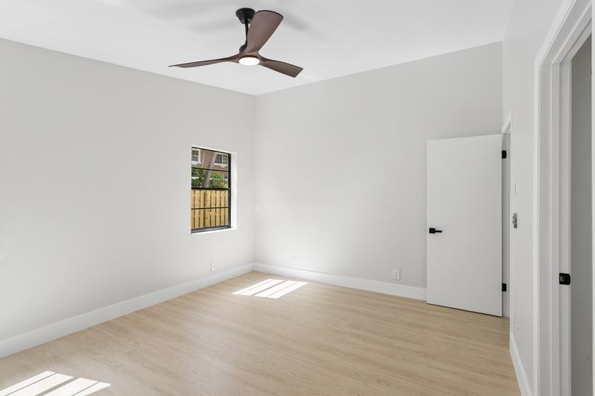 CORAL SPRINGS UNIVERSITY DRIVE - Residential