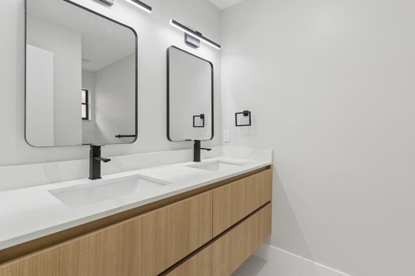CORAL SPRINGS UNIVERSITY DRIVE - Residential