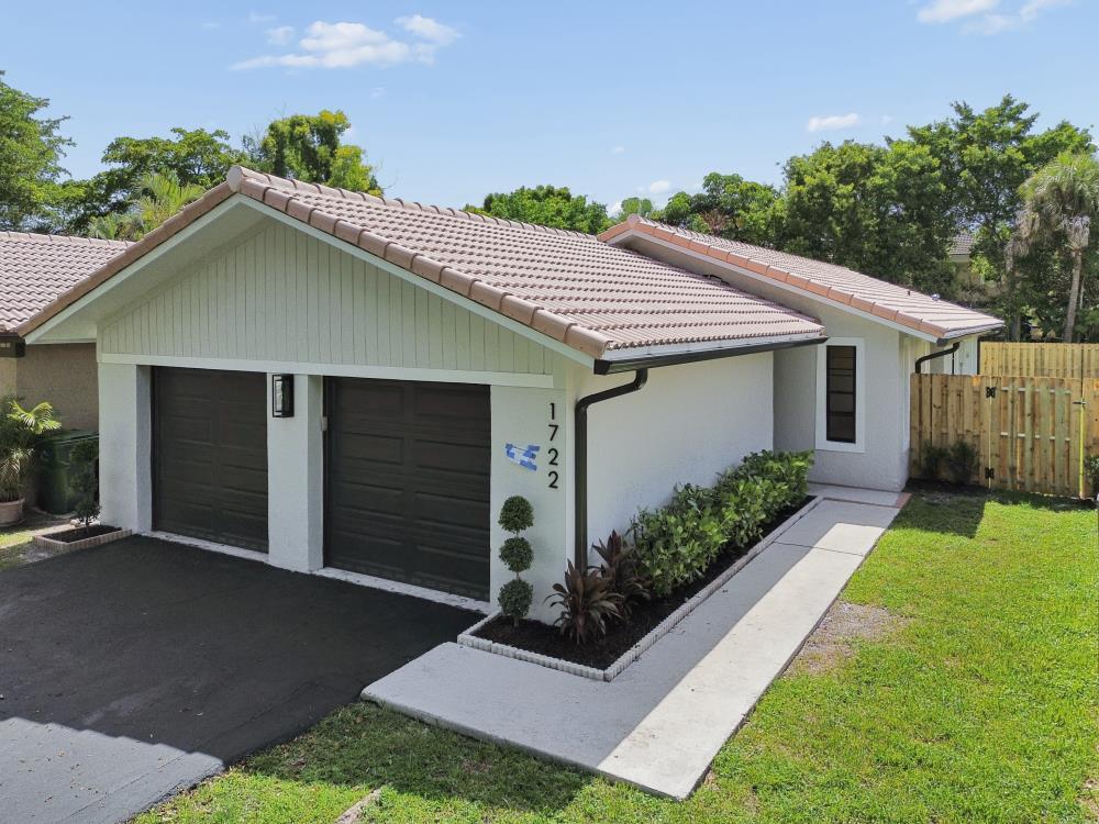 CORAL SPRINGS UNIVERSITY DRIVE - Residential