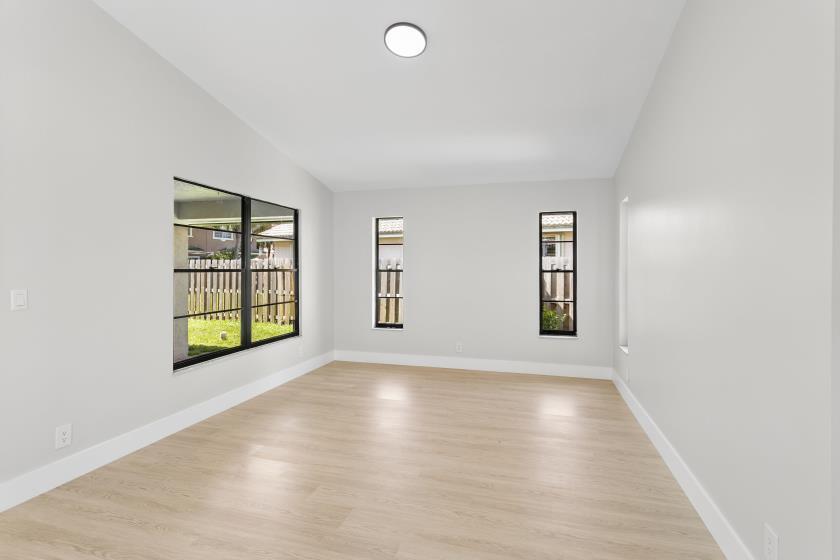 CORAL SPRINGS UNIVERSITY DRIVE - Residential