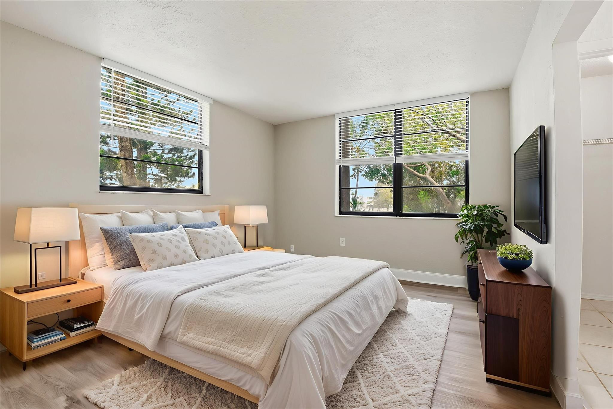 GARDENS OF KENDALL SO CONDO #1 - Residential