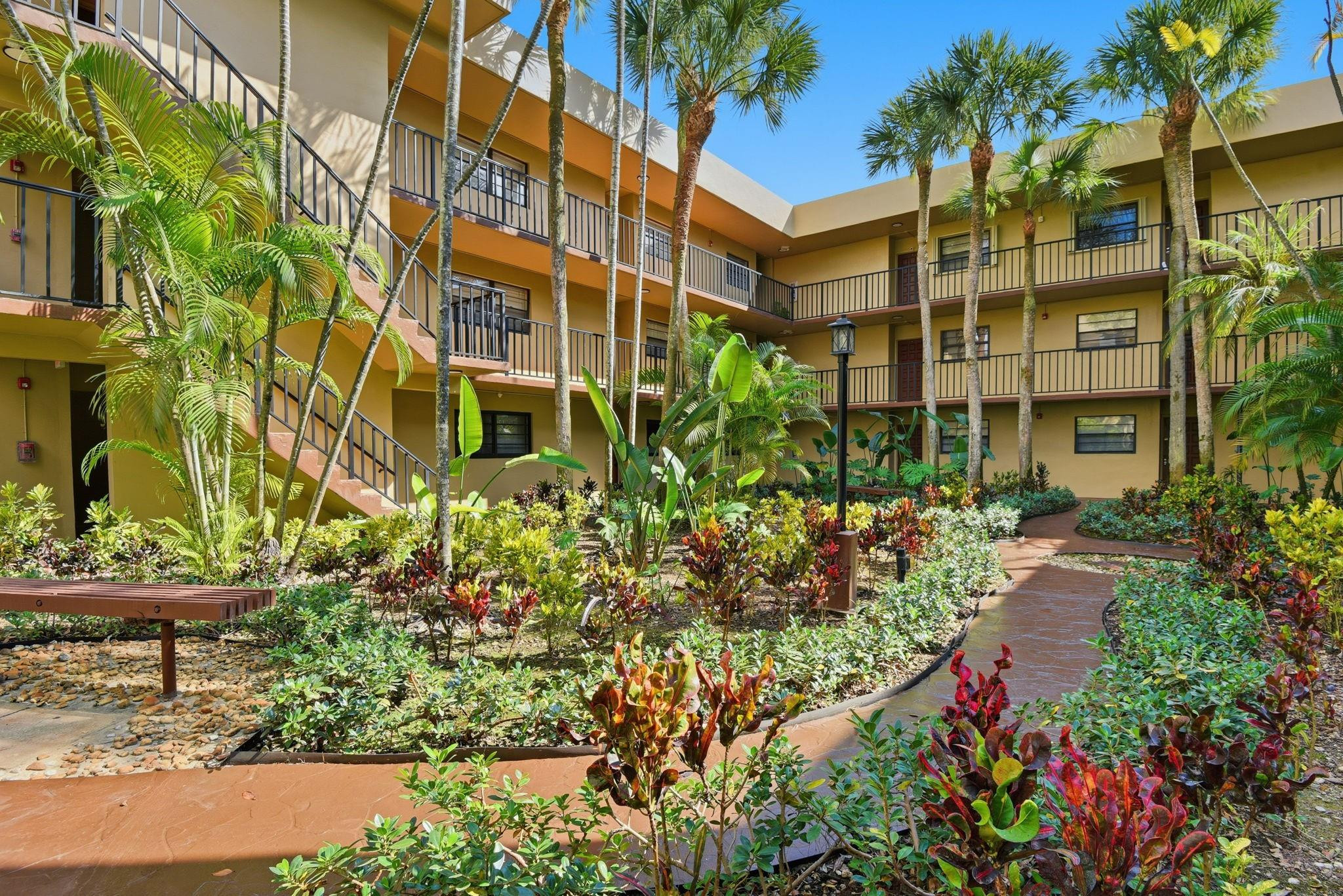 GARDENS OF KENDALL SO CONDO #1 - Residential