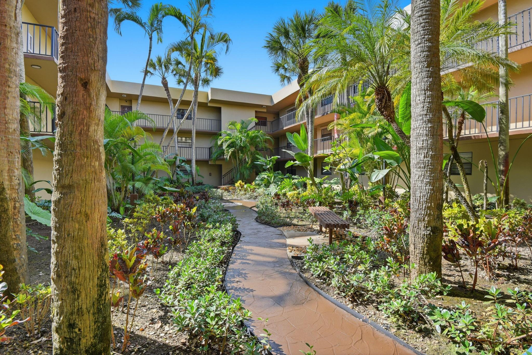 GARDENS OF KENDALL SO CONDO #1 - Residential