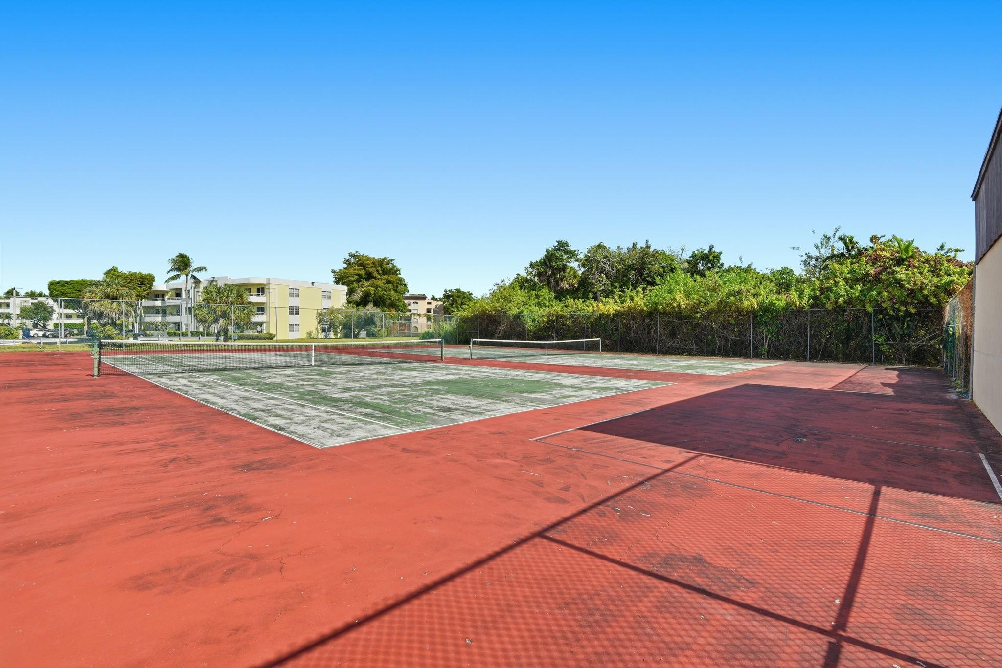 GARDENS OF KENDALL SO CONDO #1 - Residential