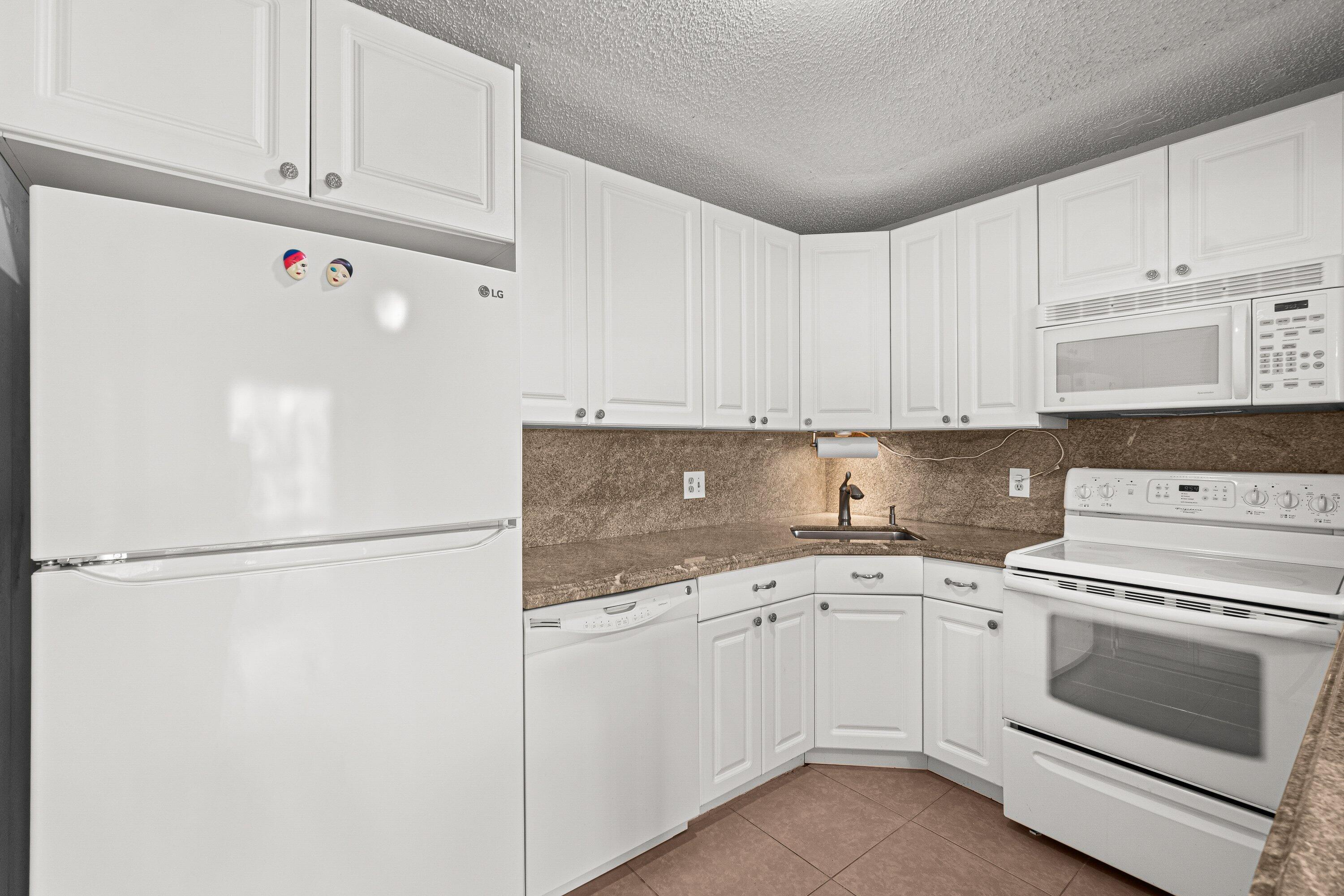 Pine Ridge South II Condominiums - Residential