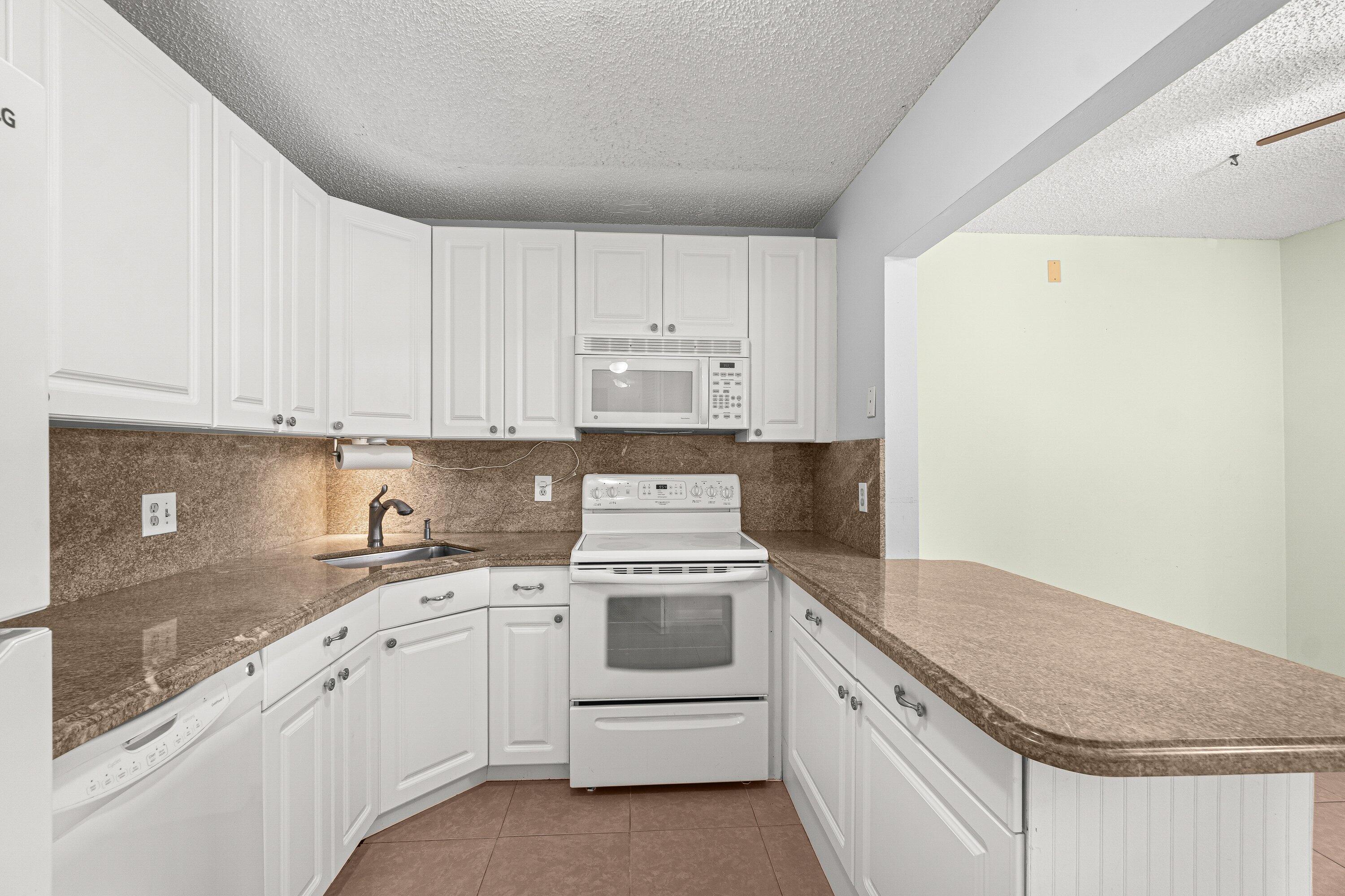Pine Ridge South II Condominiums - Residential