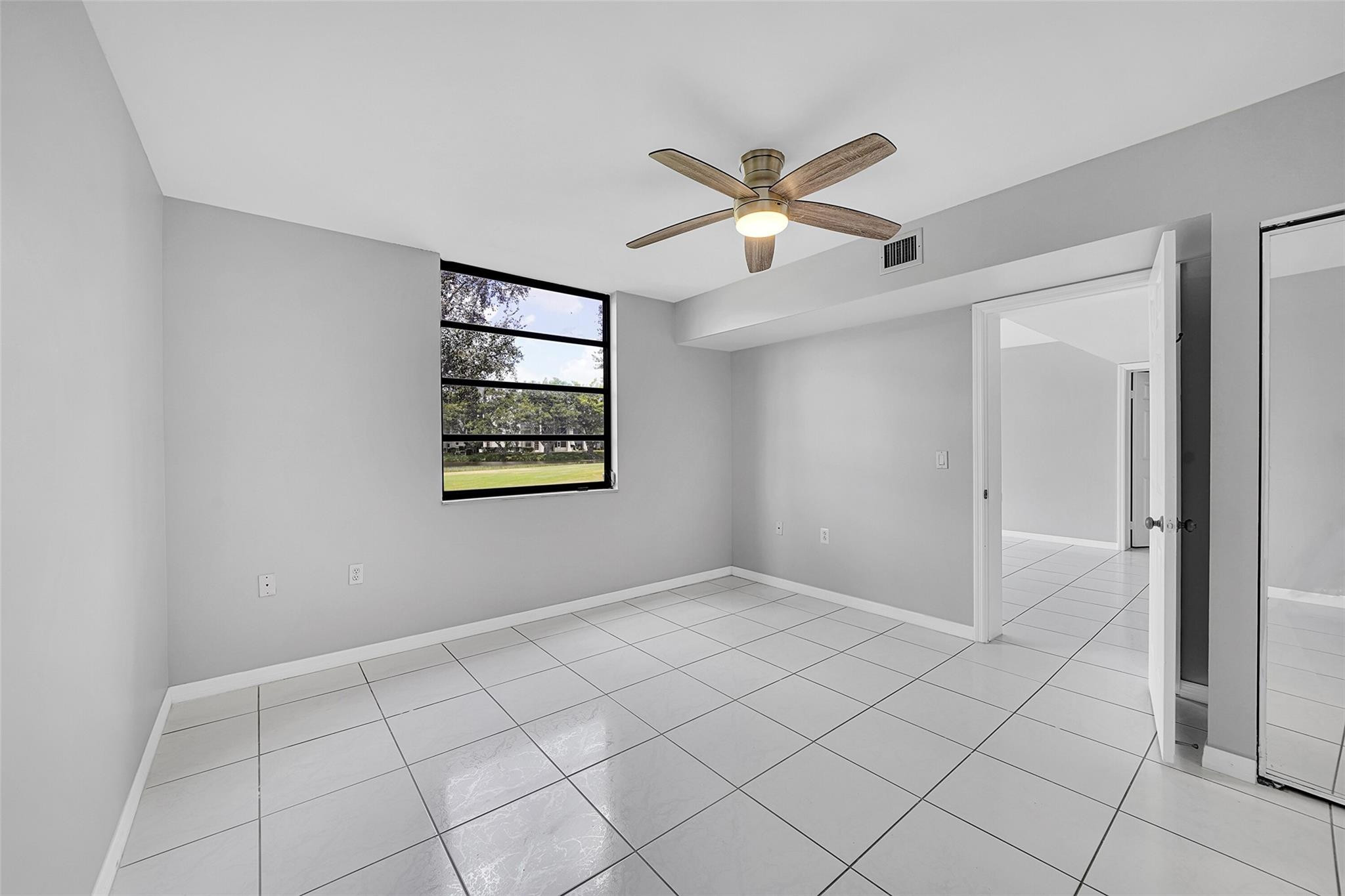 CONDO 22 OF WHITEHALL CONDOS - Residential