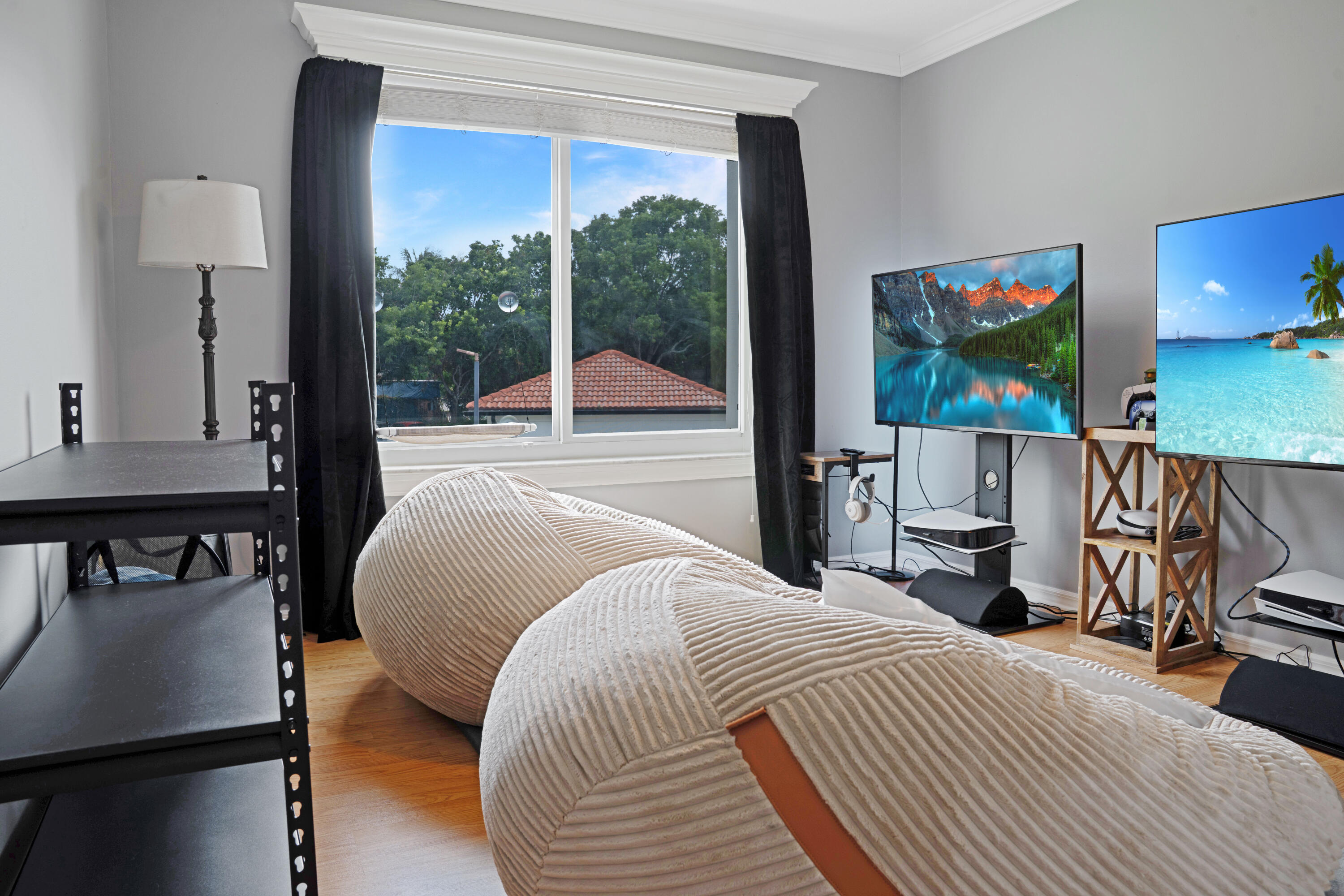 VILLA DEL SOL CONDOMINIUM - Residential