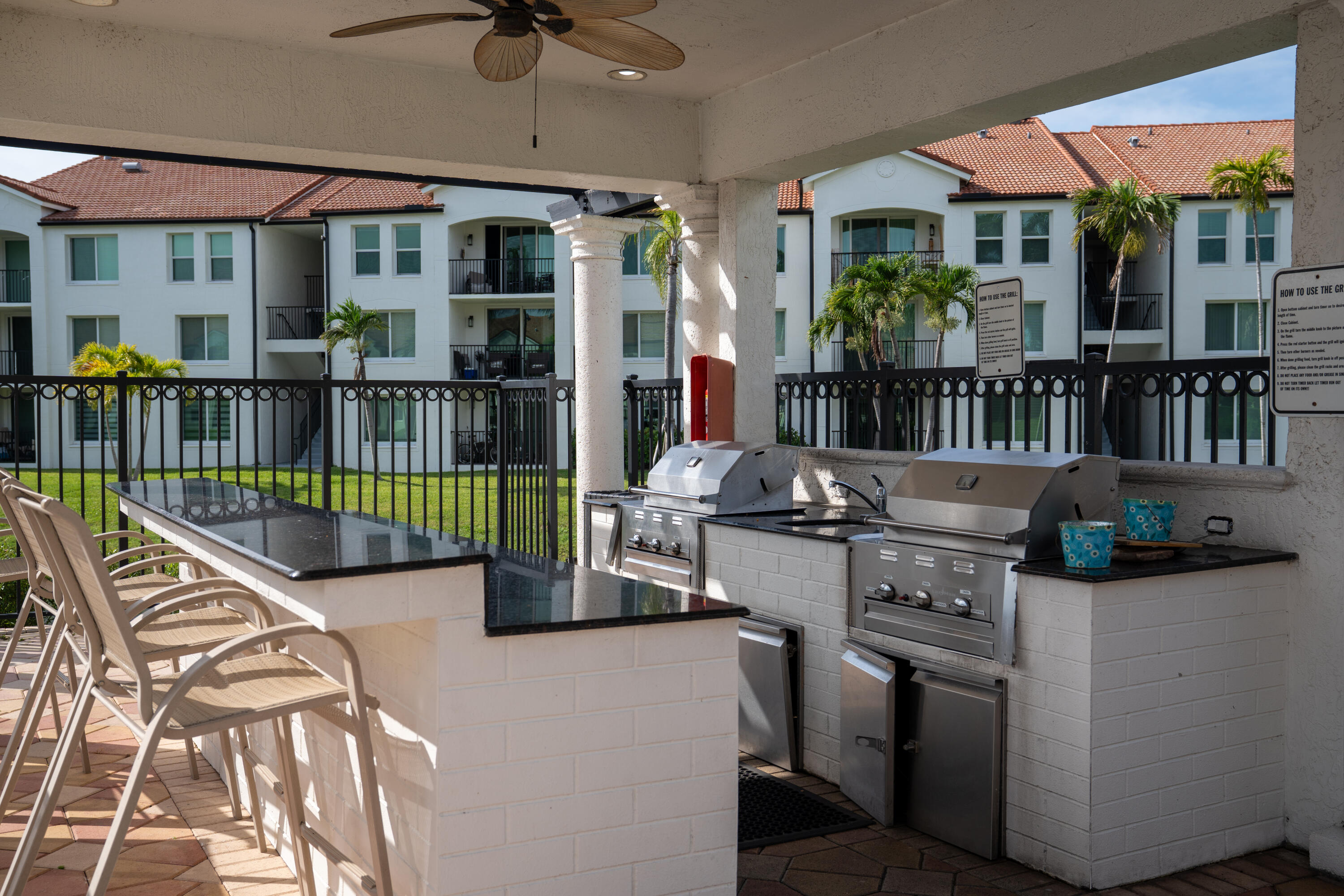 VILLA DEL SOL CONDOMINIUM - Residential