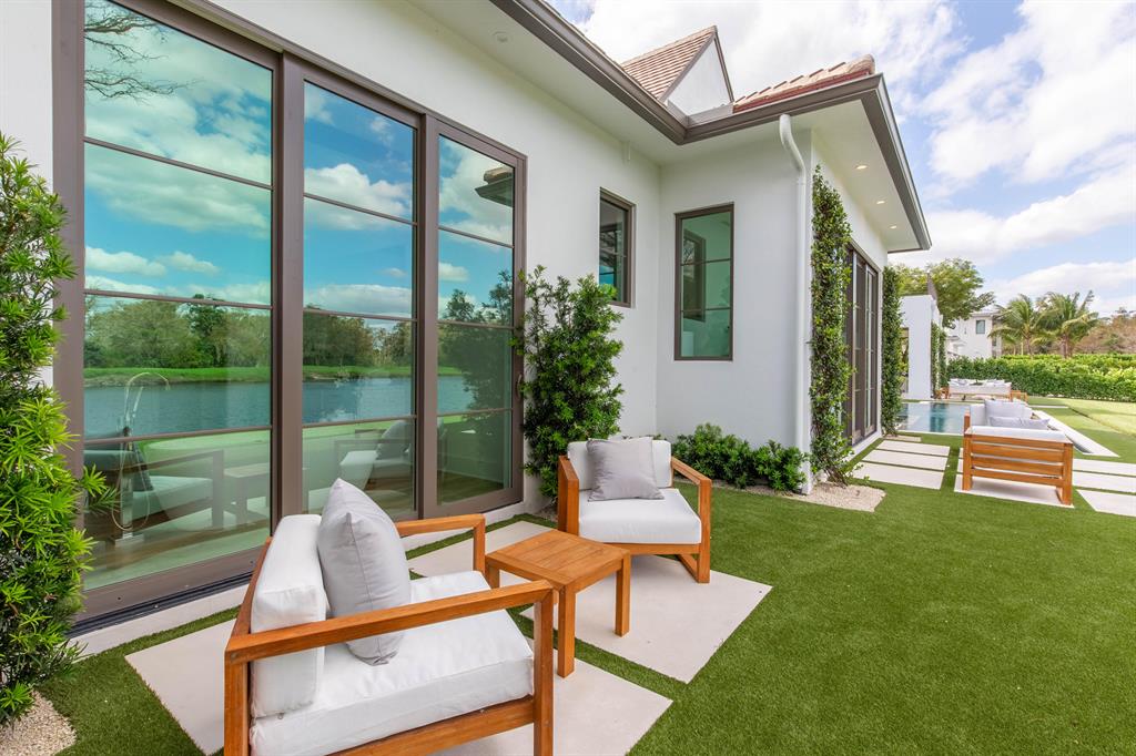 BLUE CYPRESS REPL AT PALM BEACH POLO & COUNTRY CLU - Residential