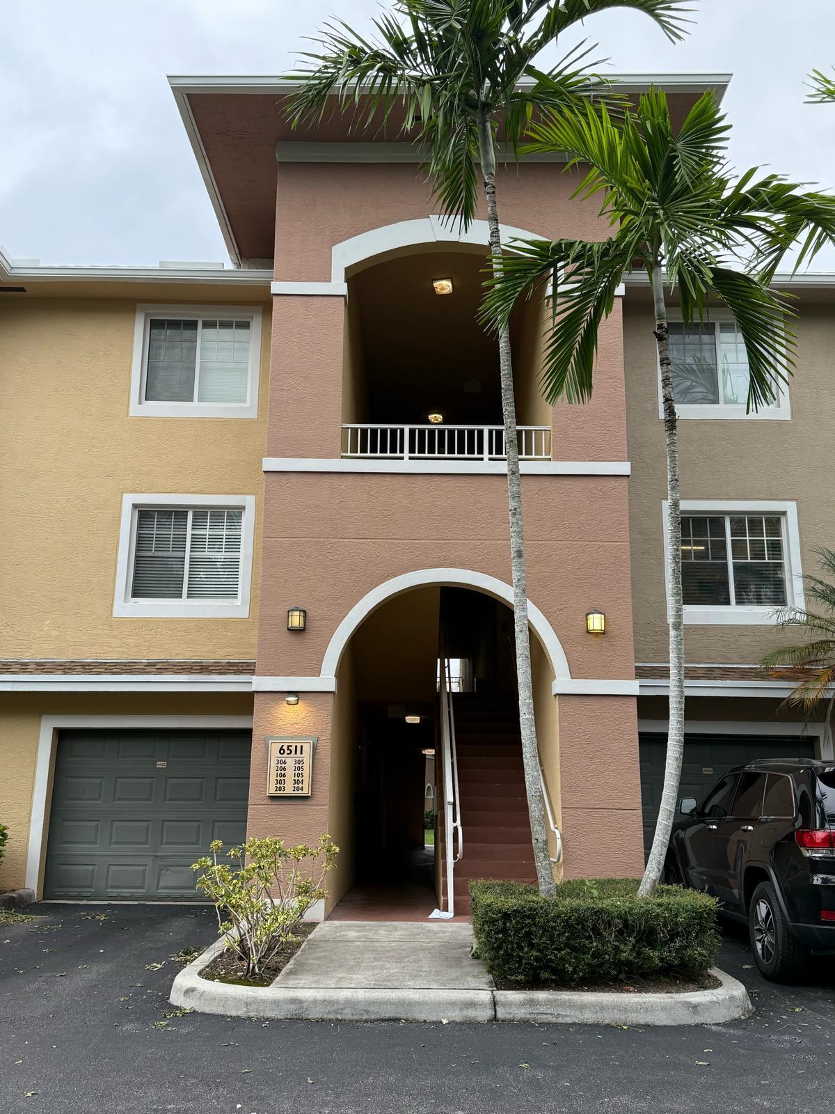VILLAS AT EMERALD DUNES CONDO - Residential Lease