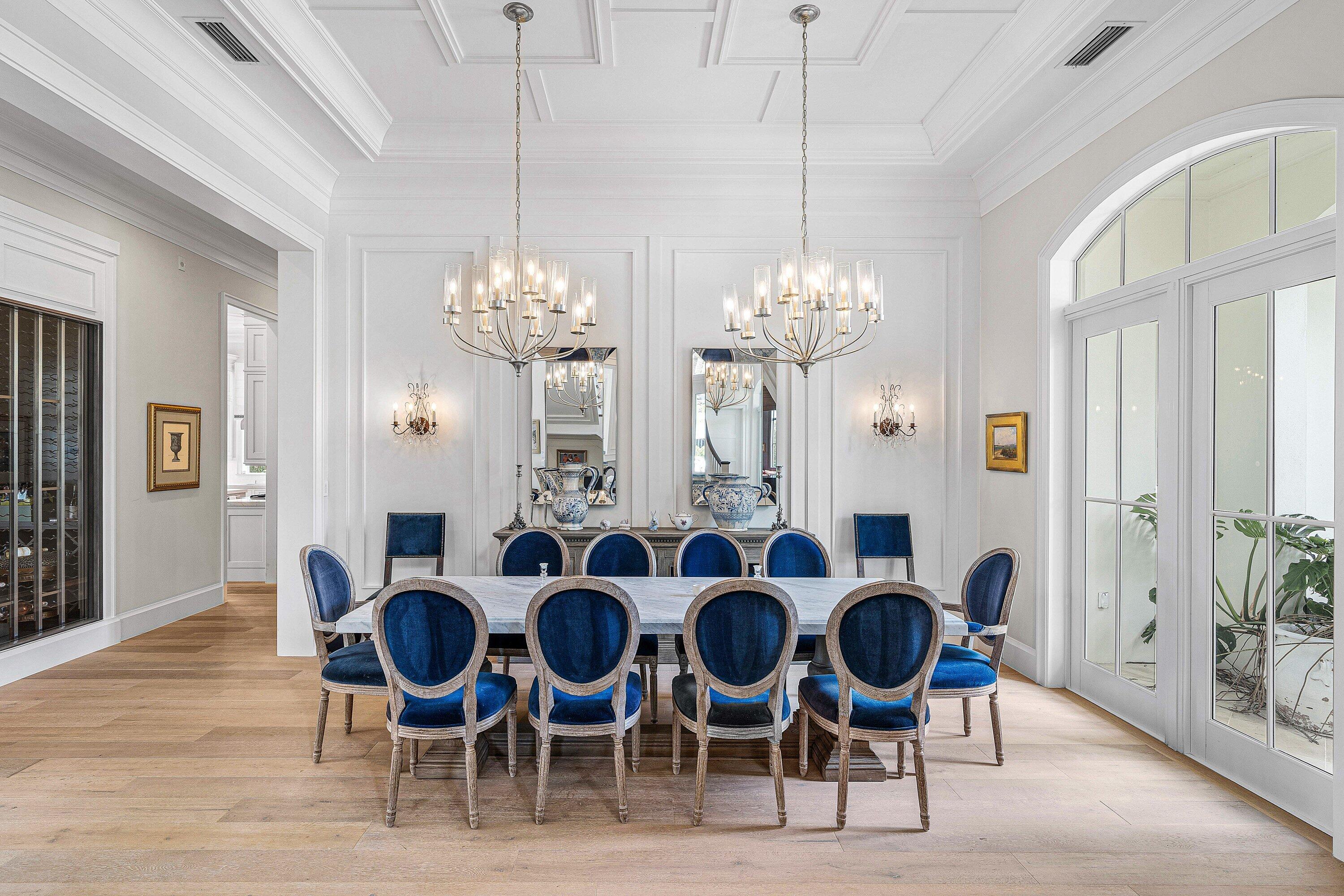 ROYAL PALM YACHT & COUNTRY CLUB - Residential
