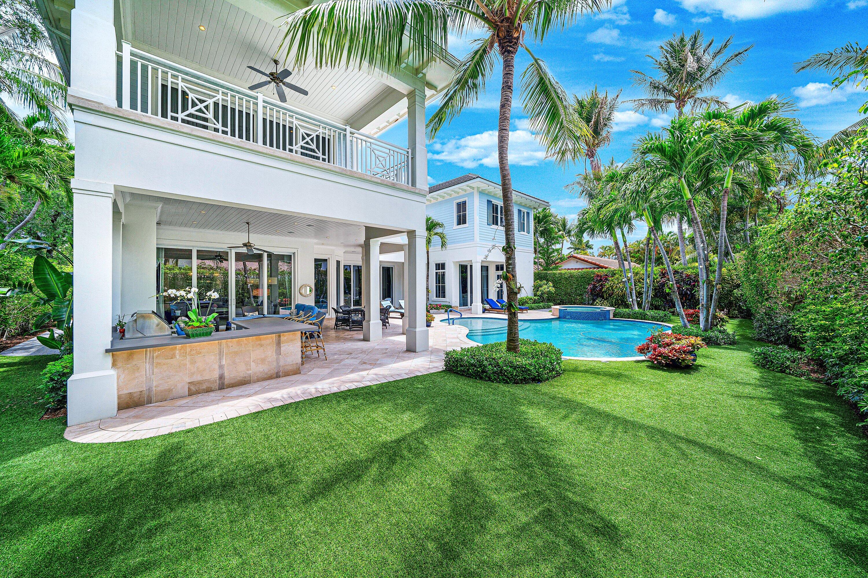 ROYAL PALM YACHT & COUNTRY CLUB - Residential