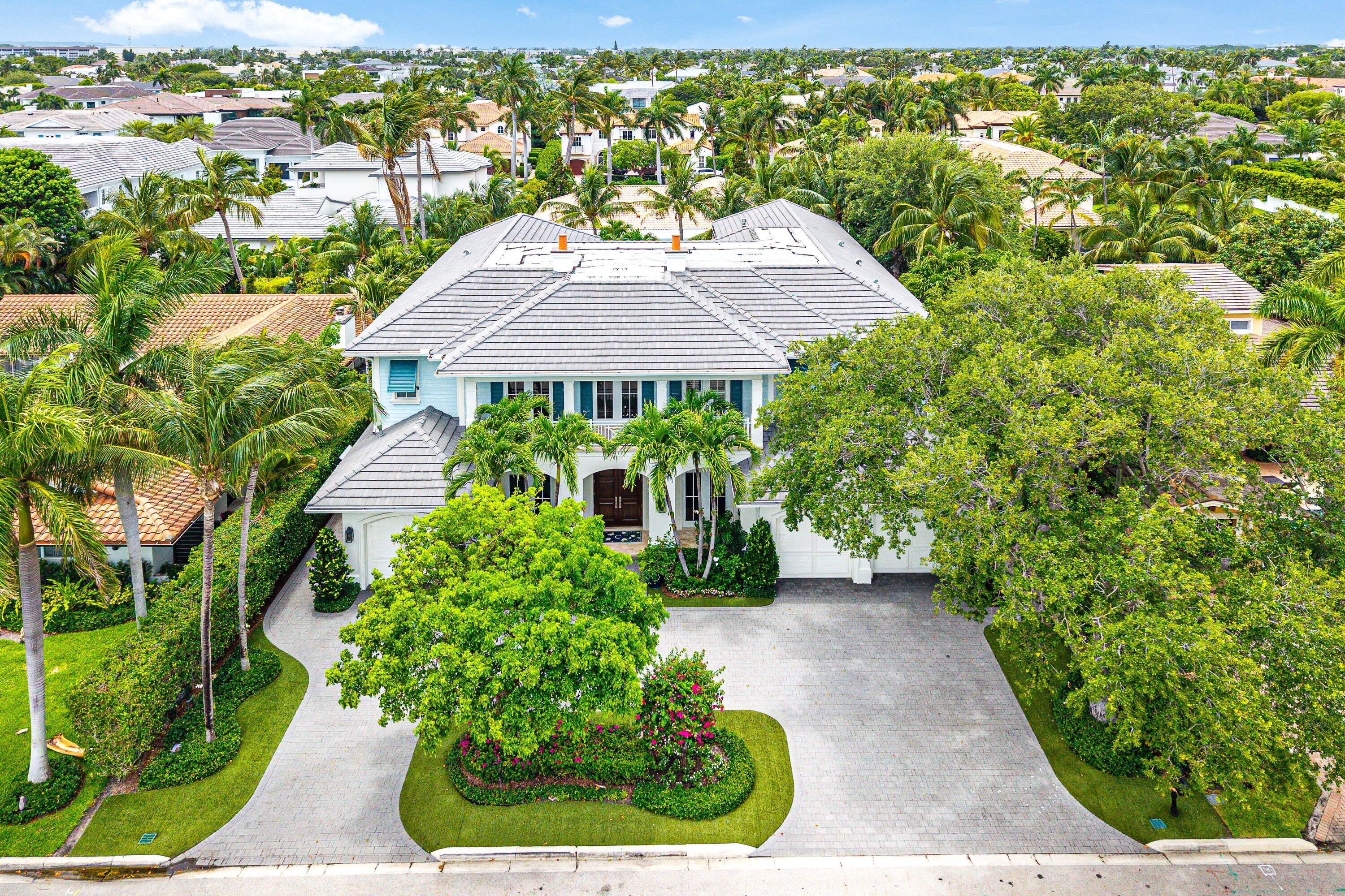 ROYAL PALM YACHT & COUNTRY CLUB - Residential