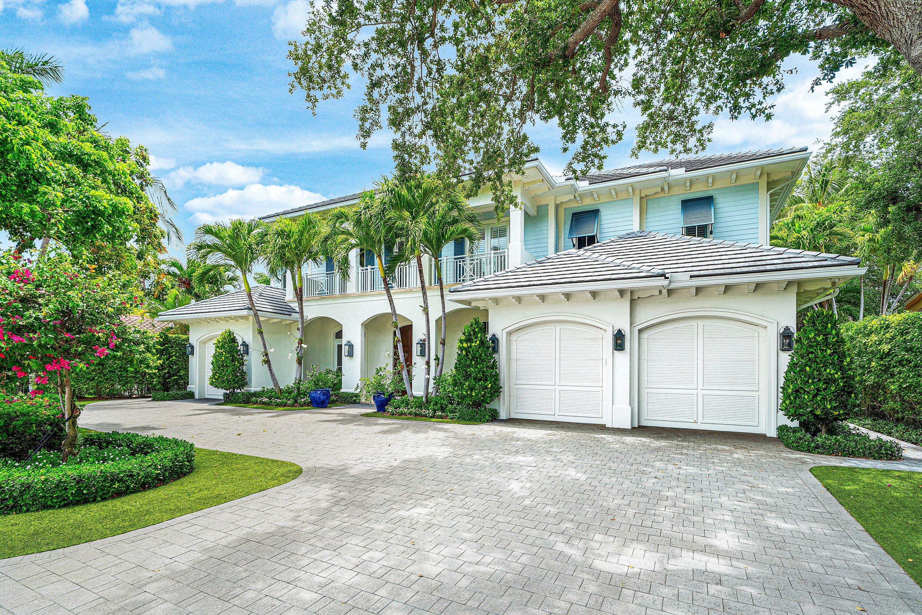 ROYAL PALM YACHT & COUNTRY CLUB - Residential