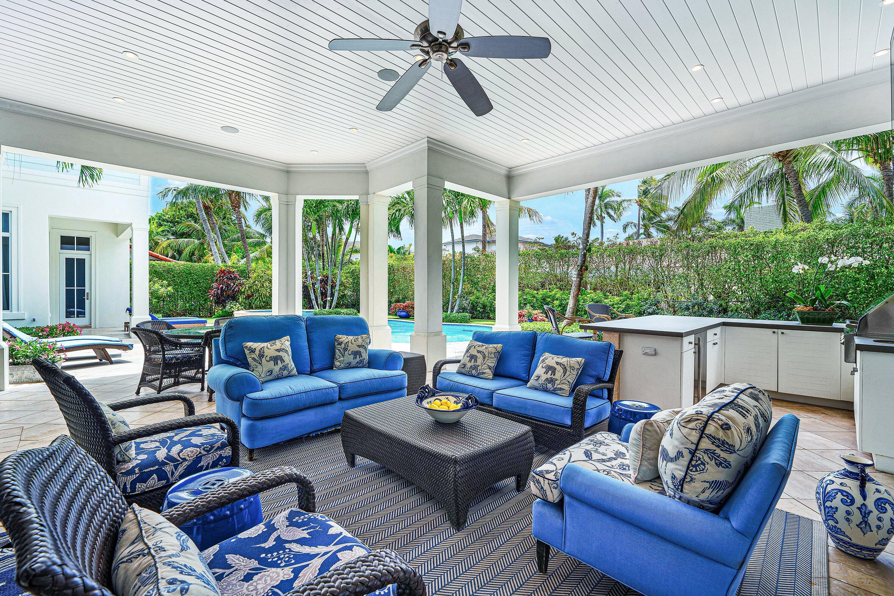ROYAL PALM YACHT & COUNTRY CLUB - Residential