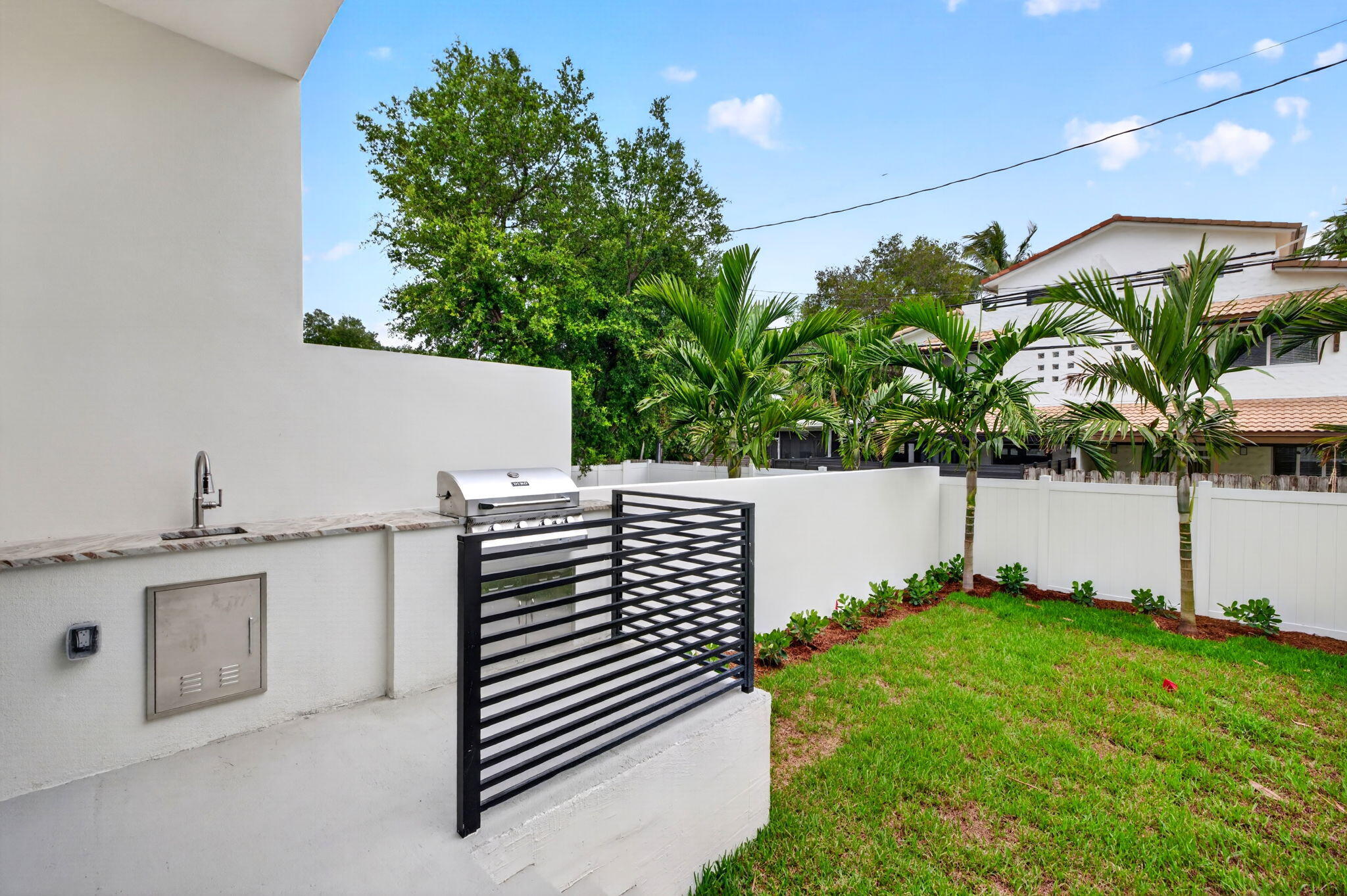 Tarpon River - Residential