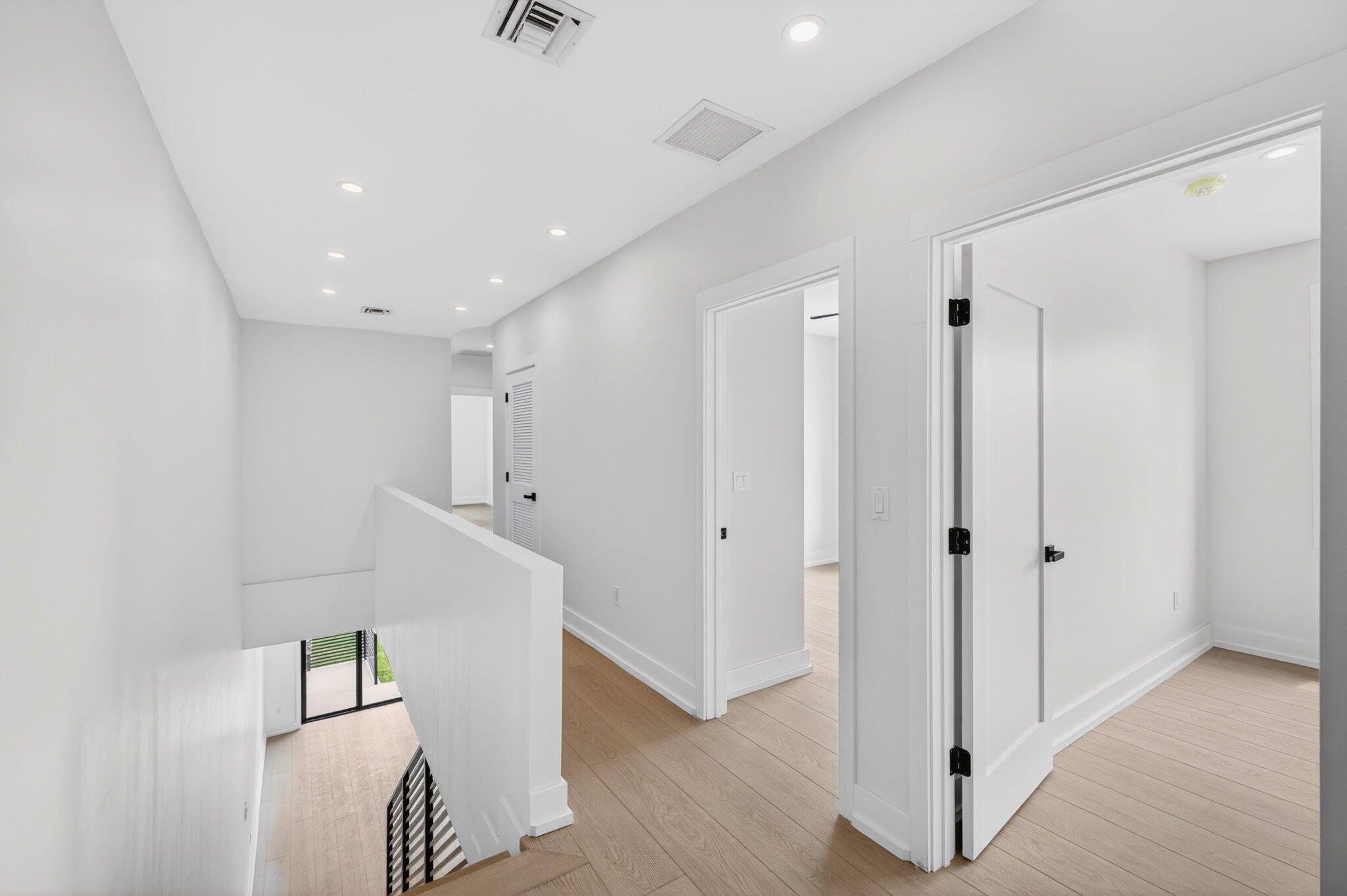 Tarpon River - Residential