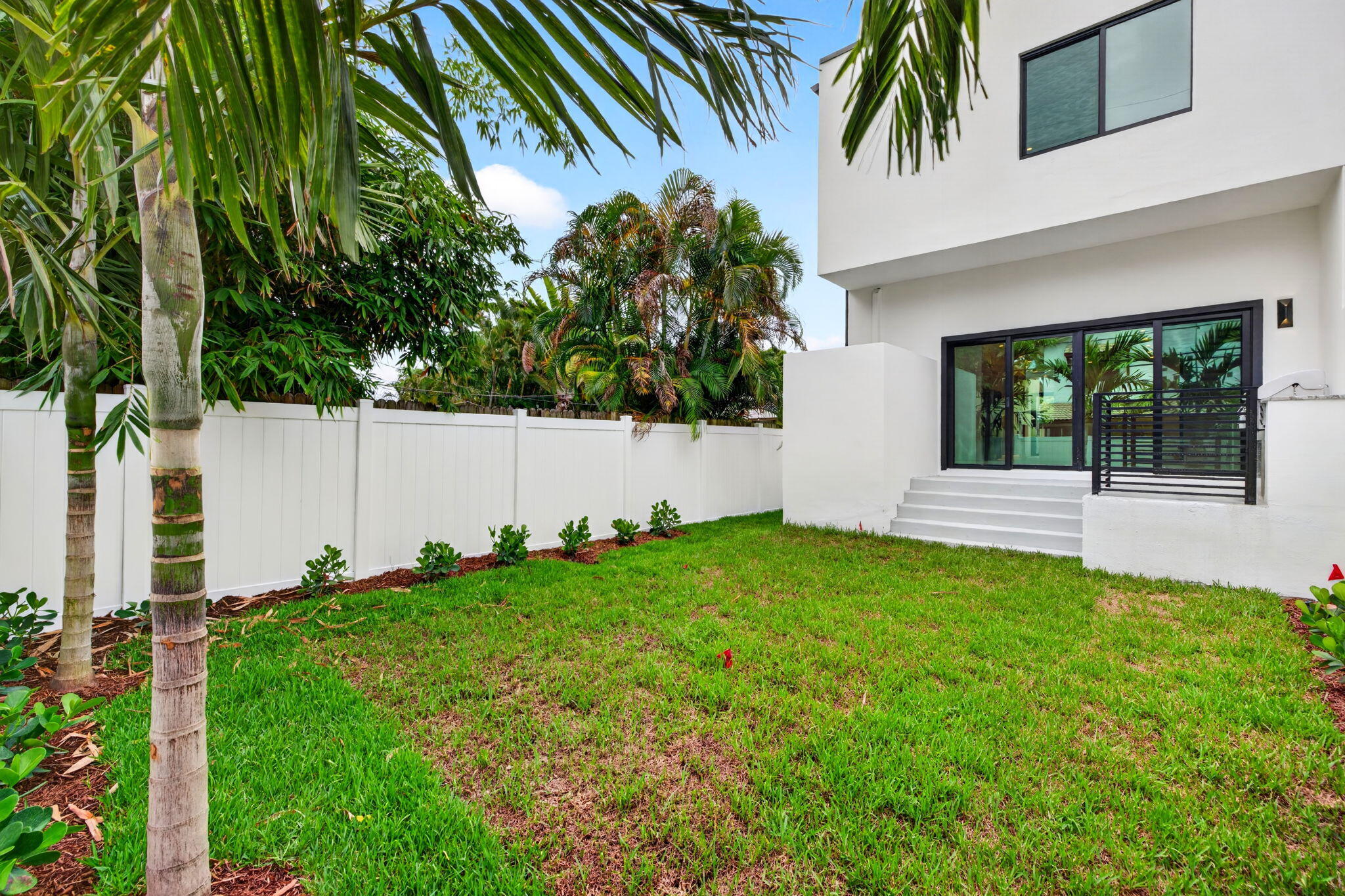Tarpon River - Residential