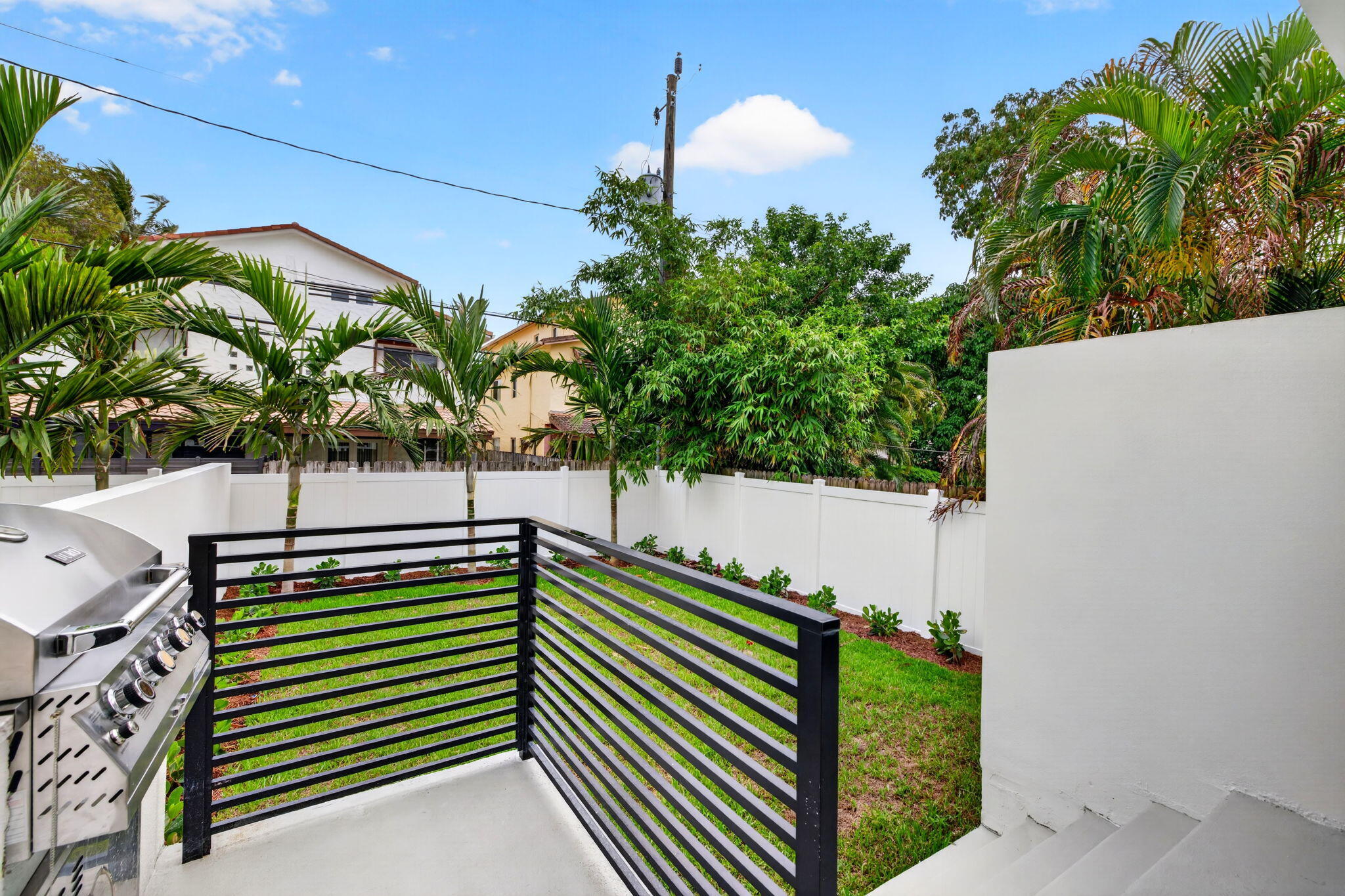 Tarpon River - Residential