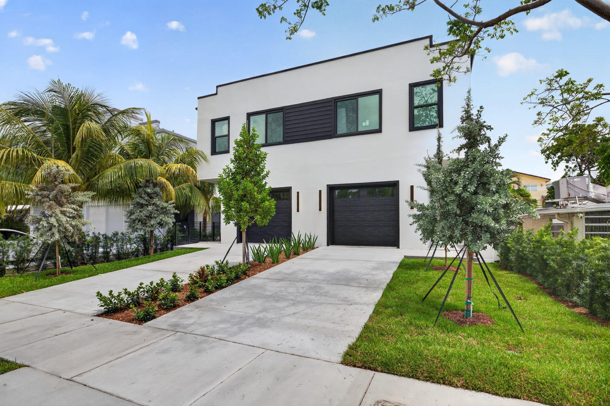 Tarpon River - Residential