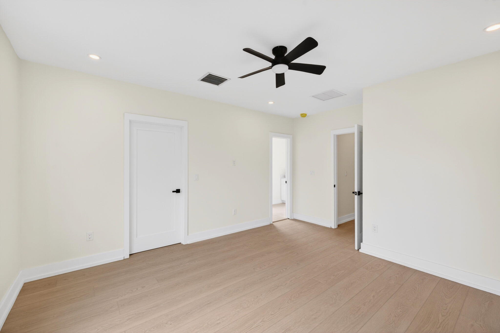 Tarpon River - Residential