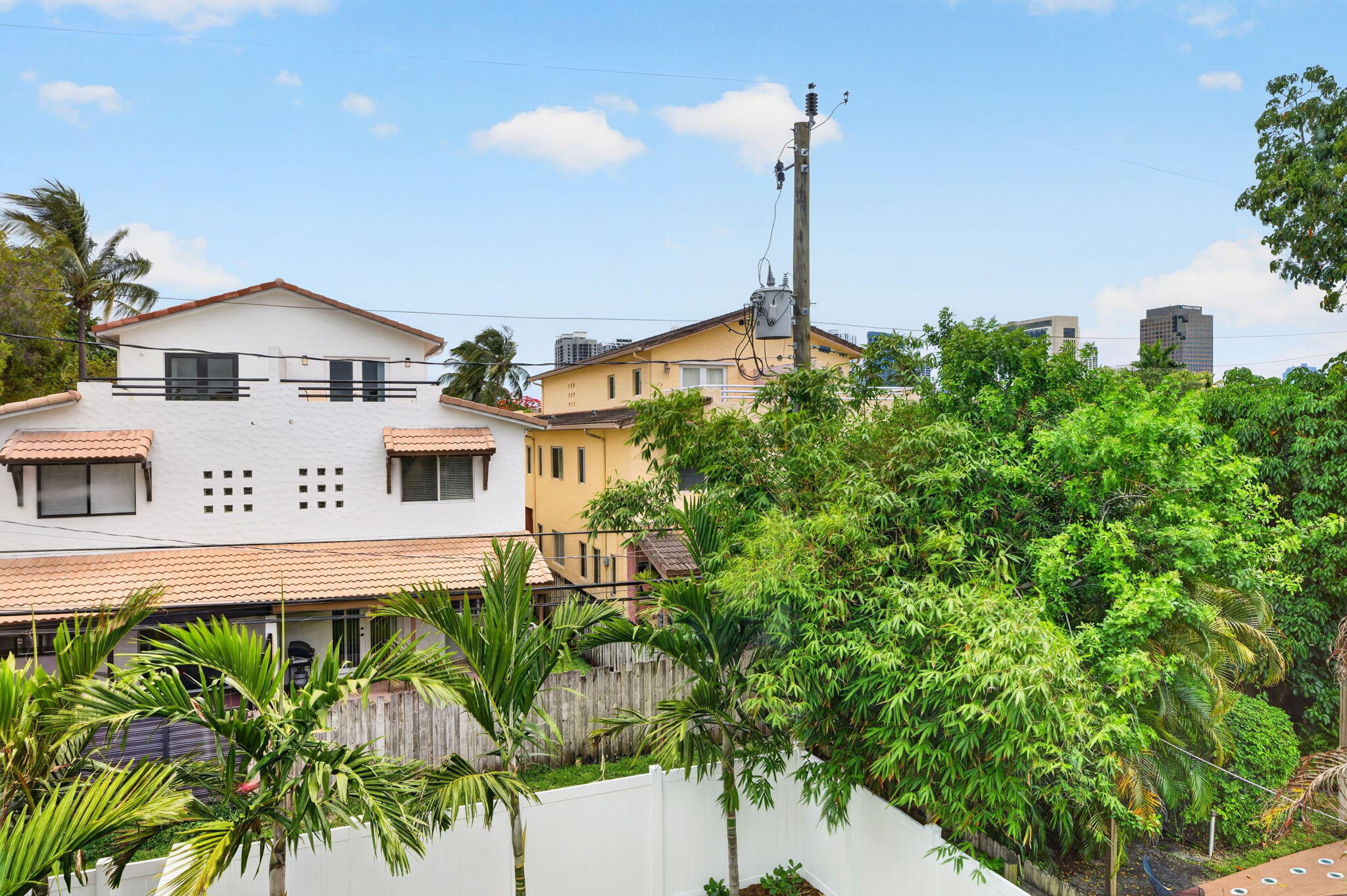 Tarpon River - Residential