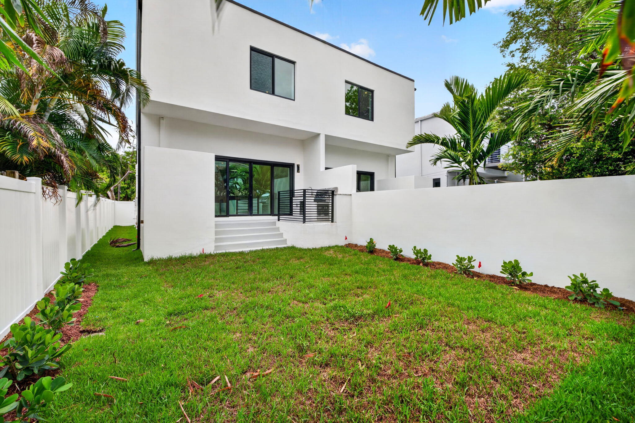 Tarpon River - Residential