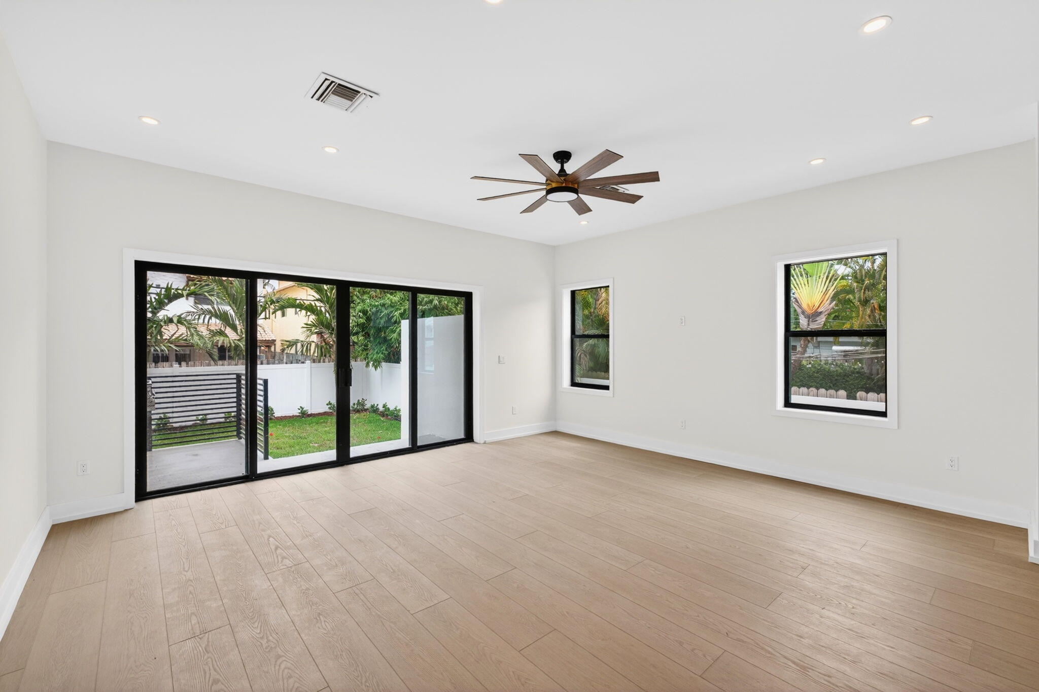 Tarpon River - Residential