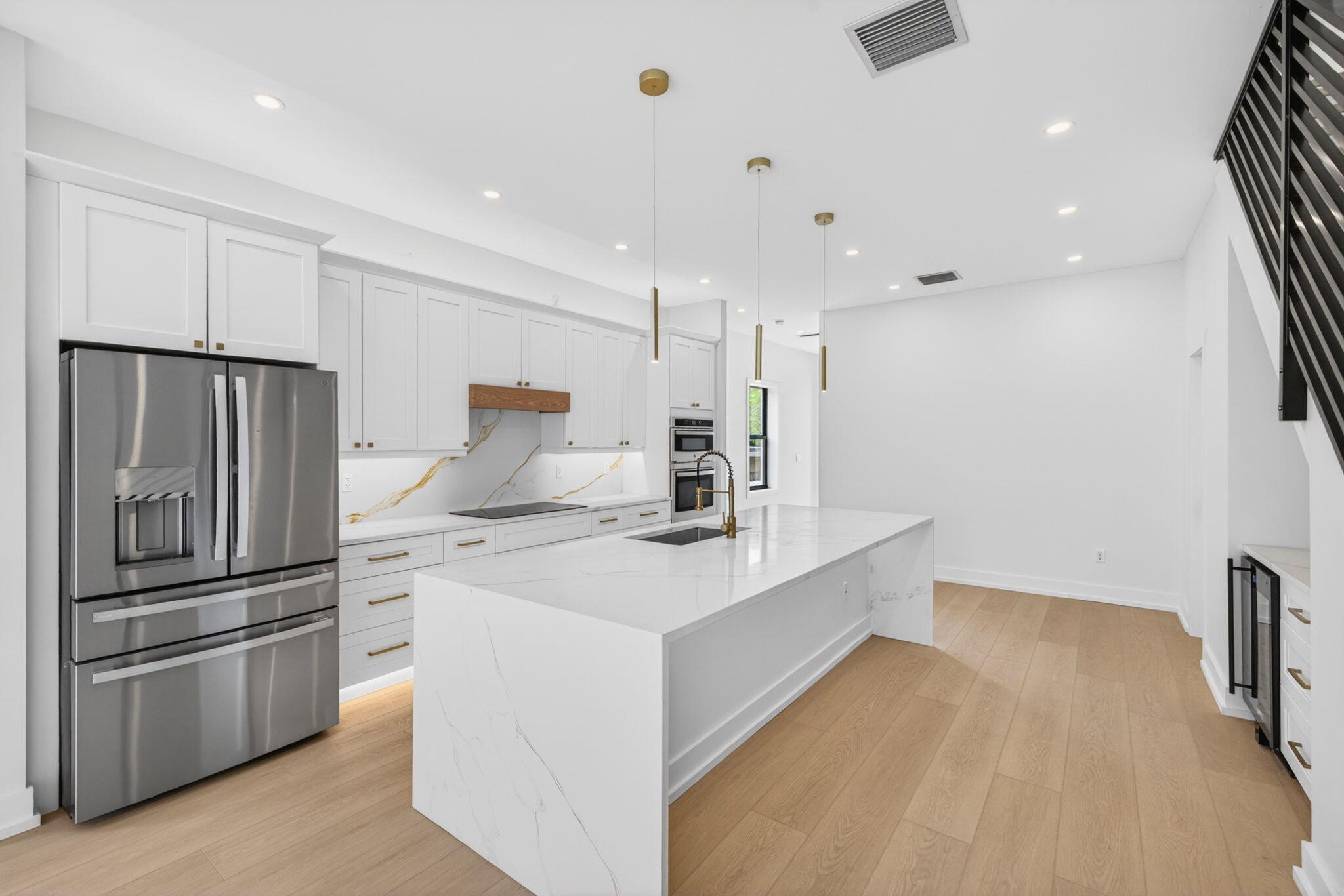Tarpon River - Residential