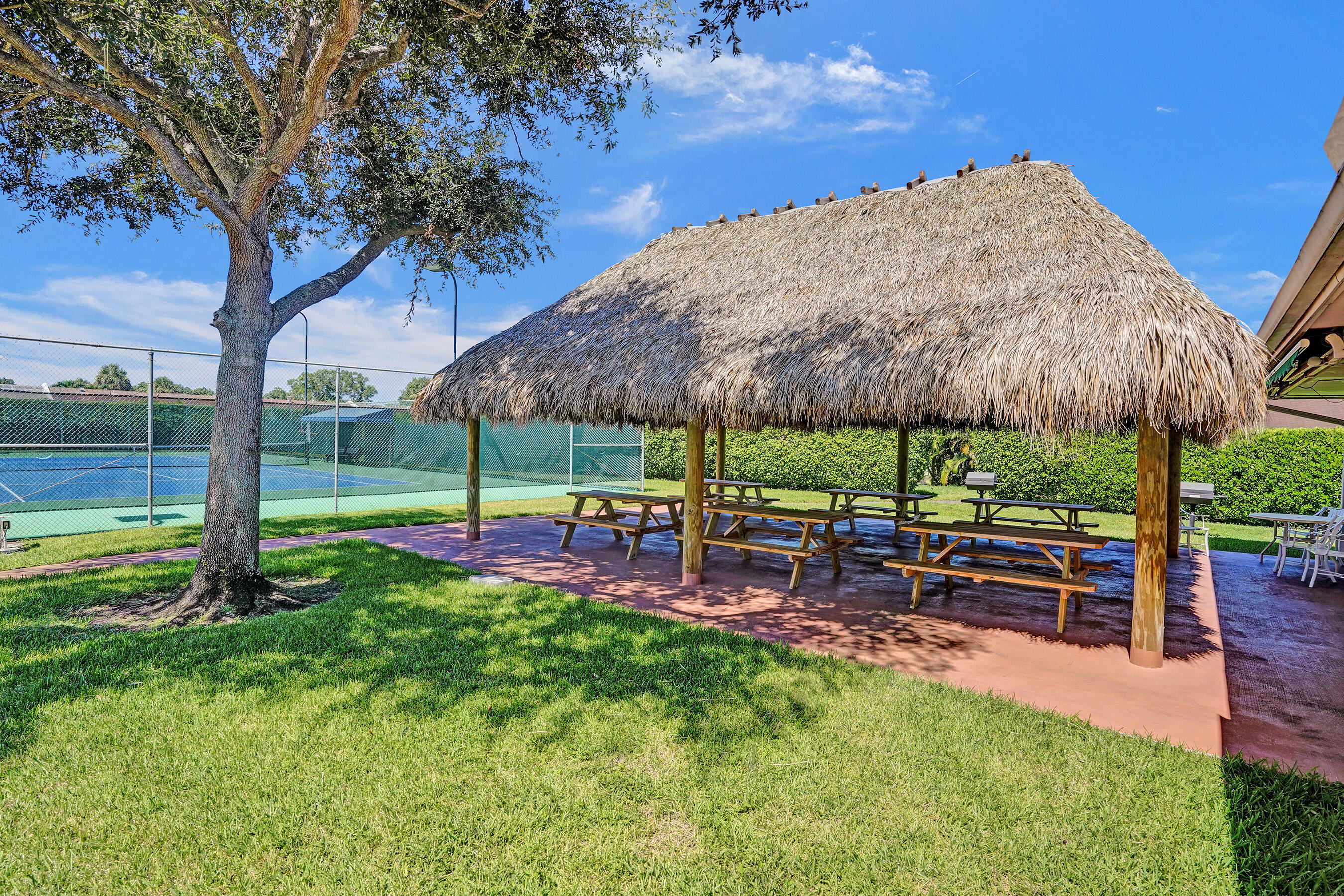 OLIVE LEAF CONDO - Residential