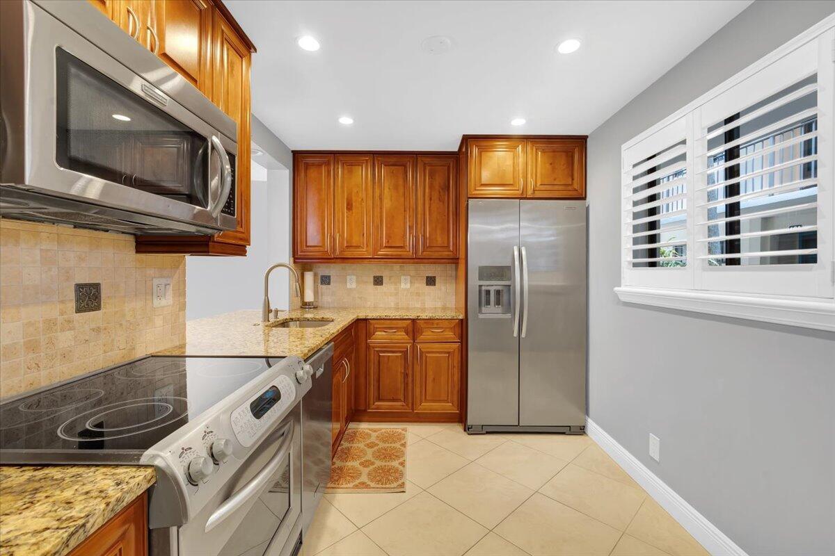 OLIVE LEAF CONDO - Residential