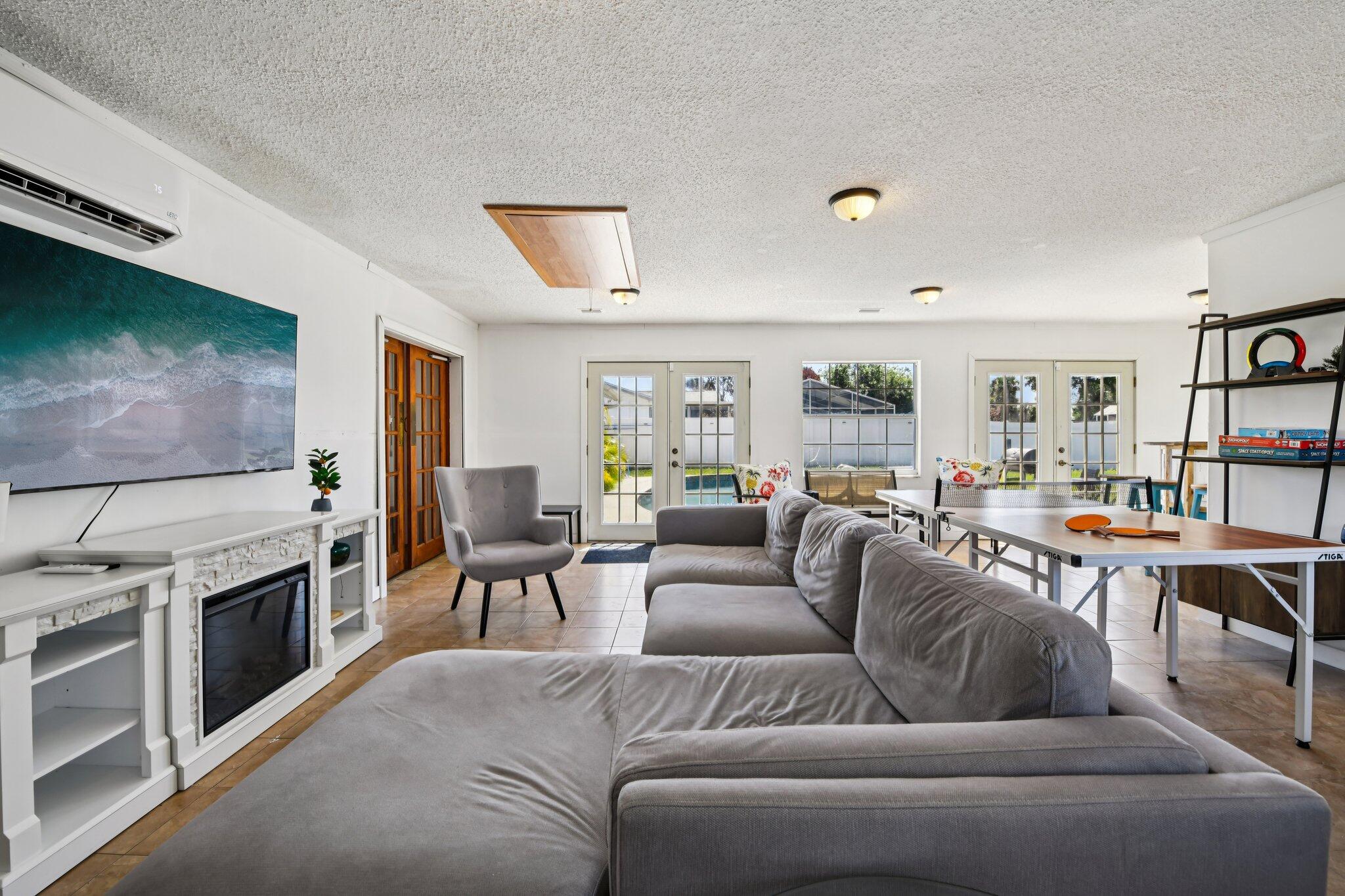 CARLTON GROVES SOUTH UNIT 1 - Residential Lease