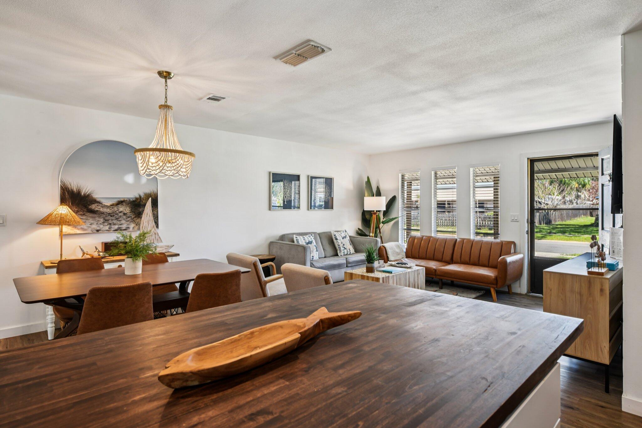 CARLTON GROVES SOUTH UNIT 1 - Residential Lease