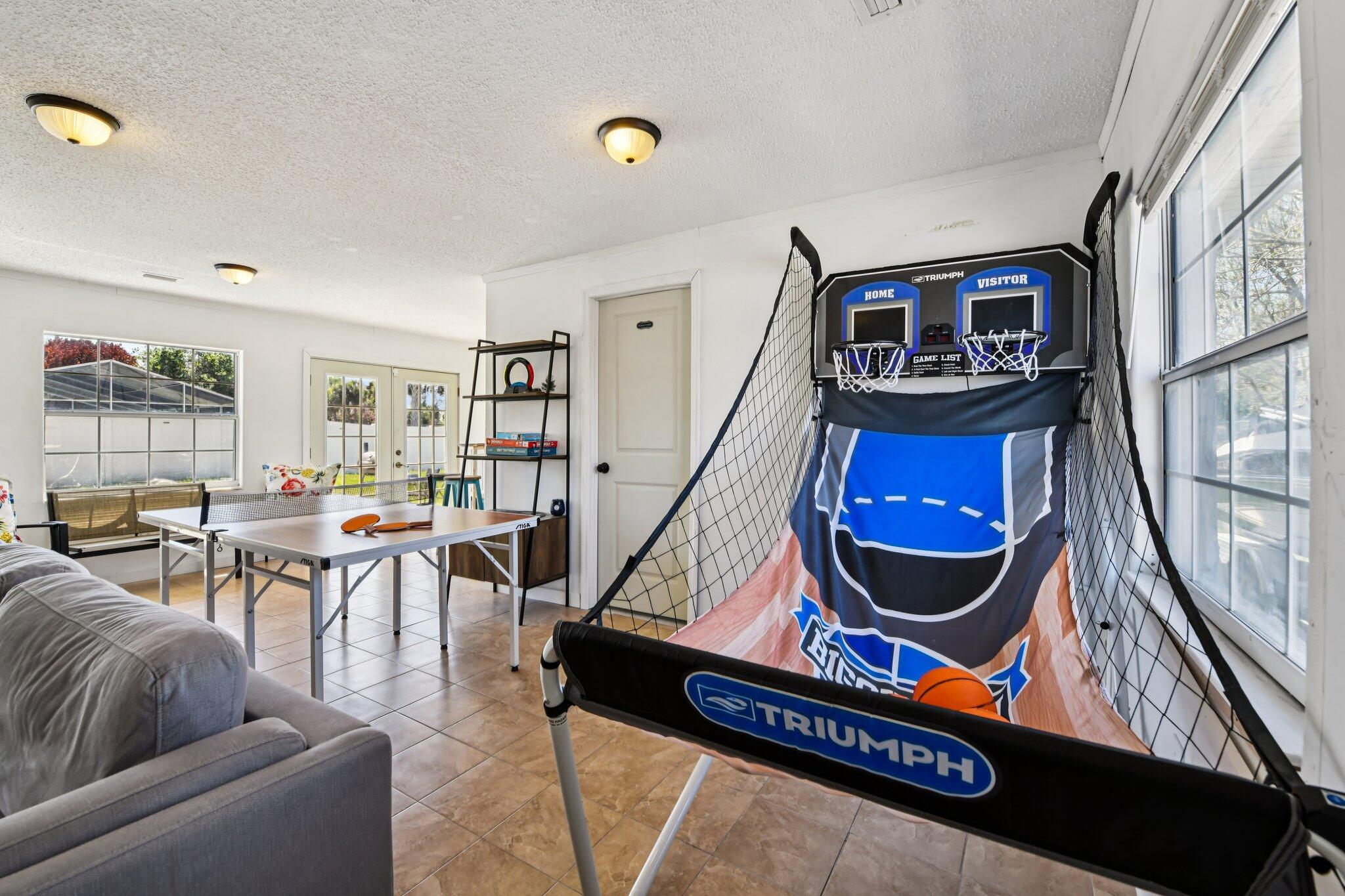 CARLTON GROVES SOUTH UNIT 1 - Residential Lease