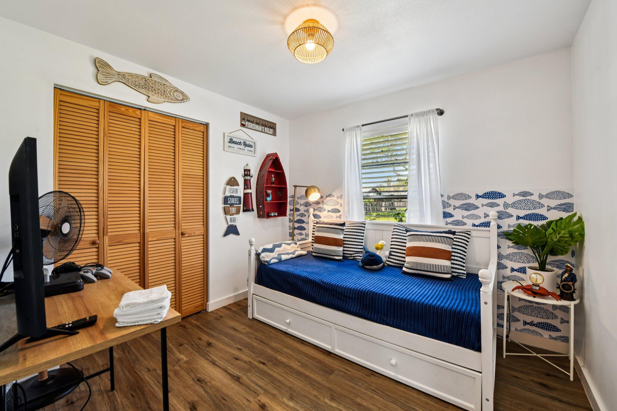 CARLTON GROVES SOUTH UNIT 1 - Residential Lease