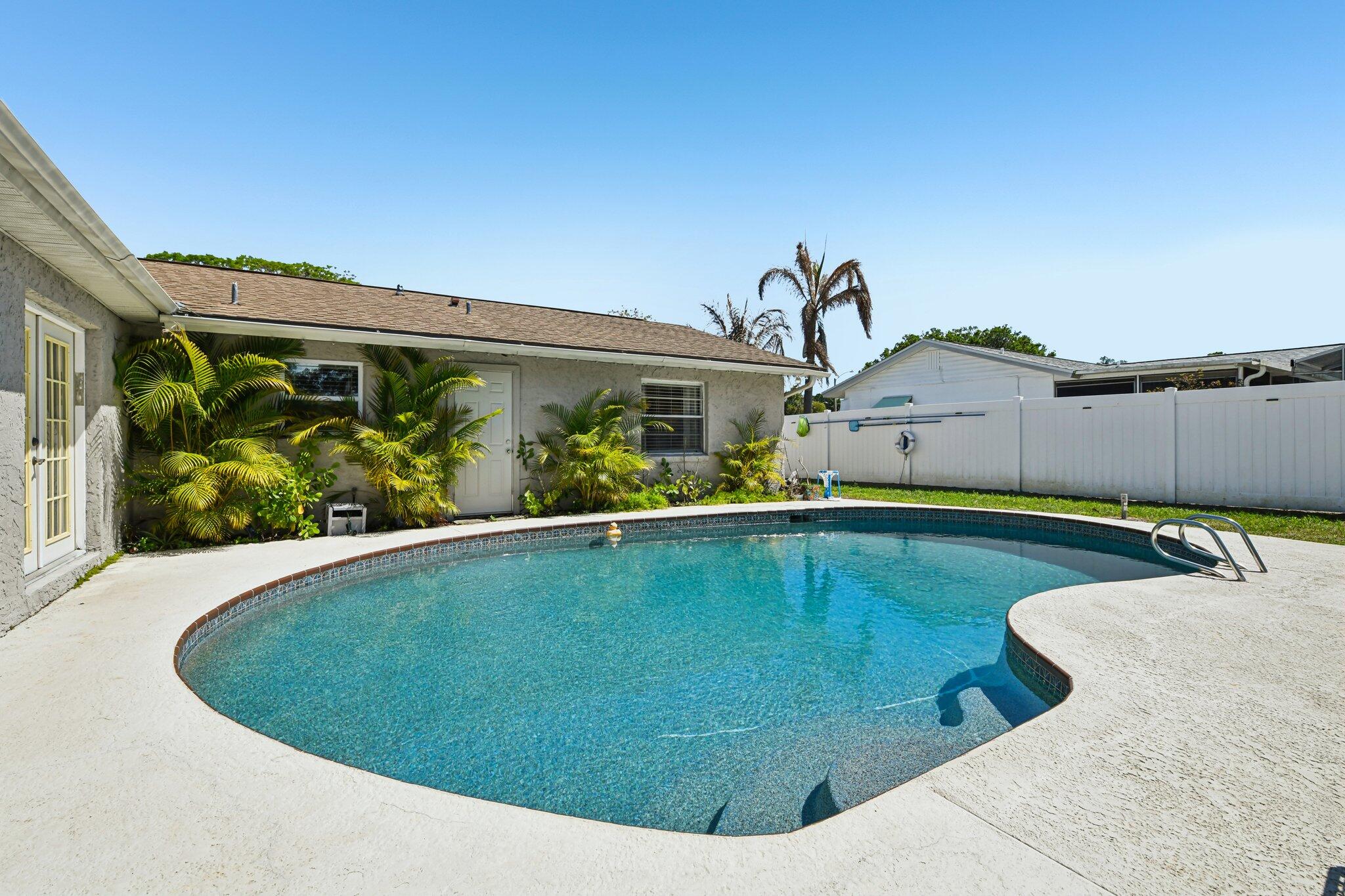CARLTON GROVES SOUTH UNIT 1 - Residential Lease
