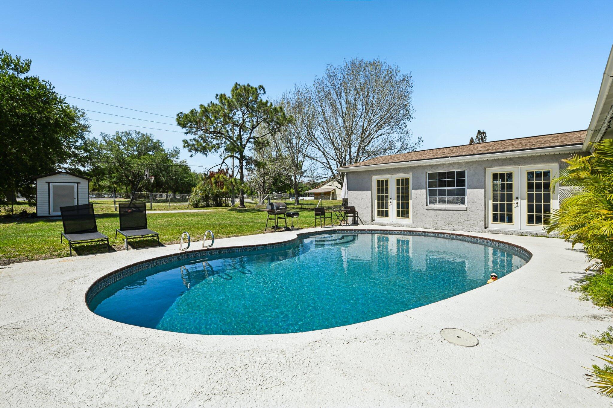 CARLTON GROVES SOUTH UNIT 1 - Residential Lease
