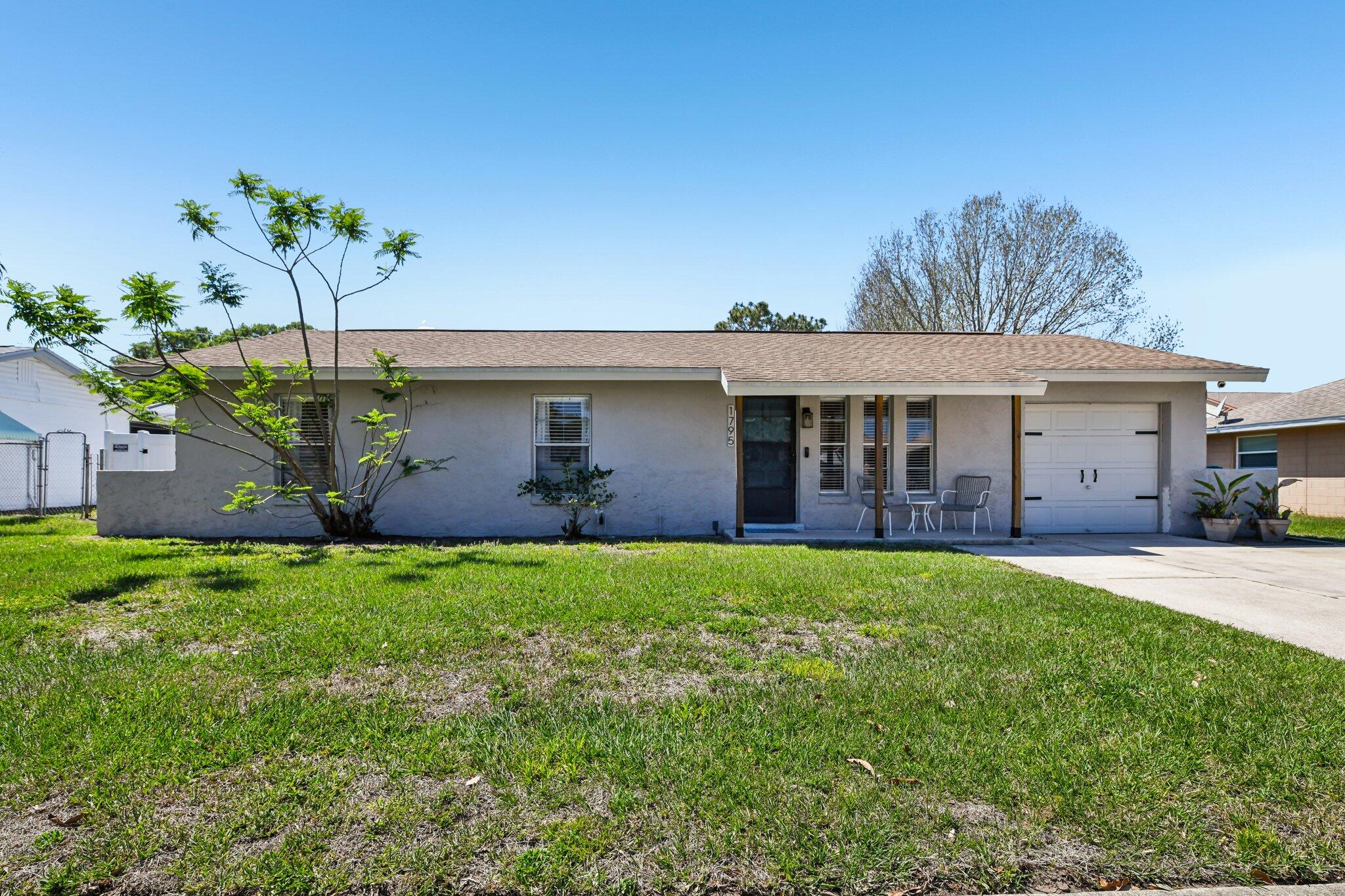 CARLTON GROVES SOUTH UNIT 1 - Residential Lease