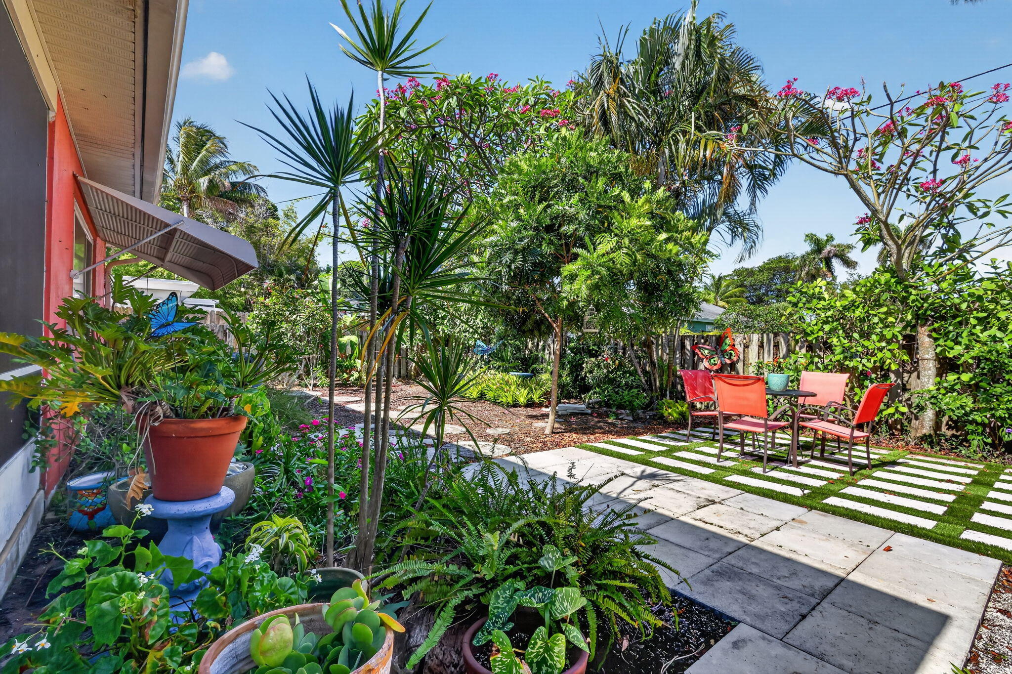 NORTH LAKE WORTH - Residential
