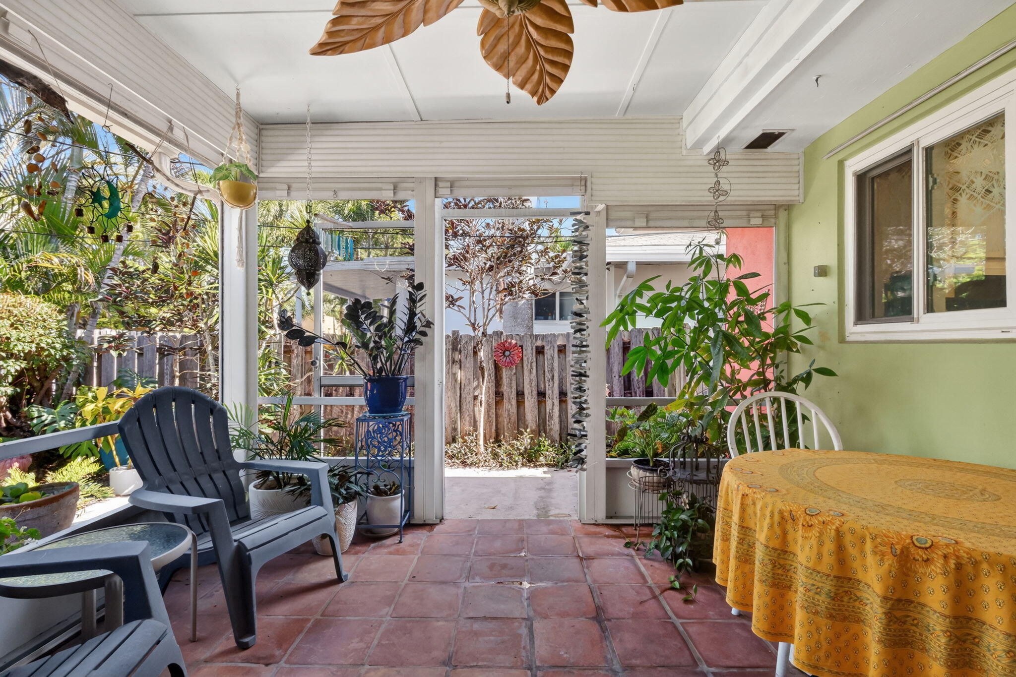 NORTH LAKE WORTH - Residential