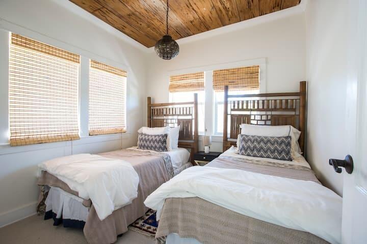 Forest Ridge Park - Residential