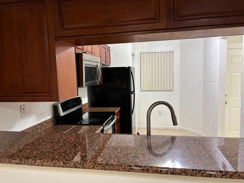 VILLAS DE VENEZIA CONDO - Residential
