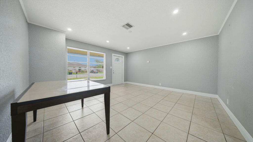 GOLD COAST TWIN VILLAS WEST - Residential Income
