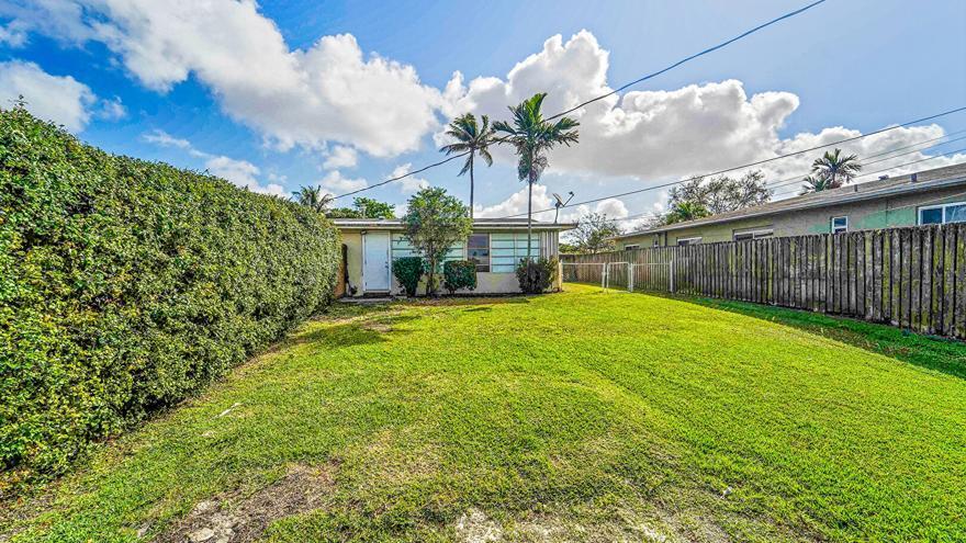 GOLD COAST TWIN VILLAS WEST - Residential Income