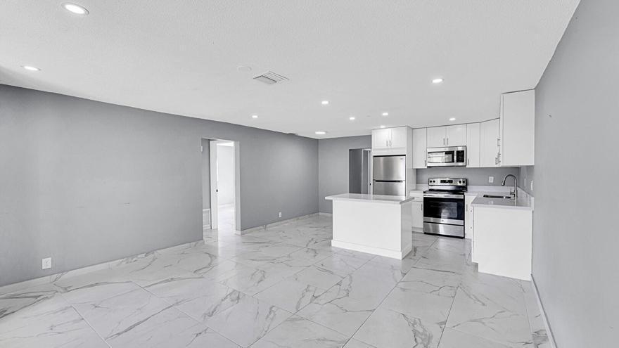 GOLD COAST TWIN VILLAS WEST - Residential Income