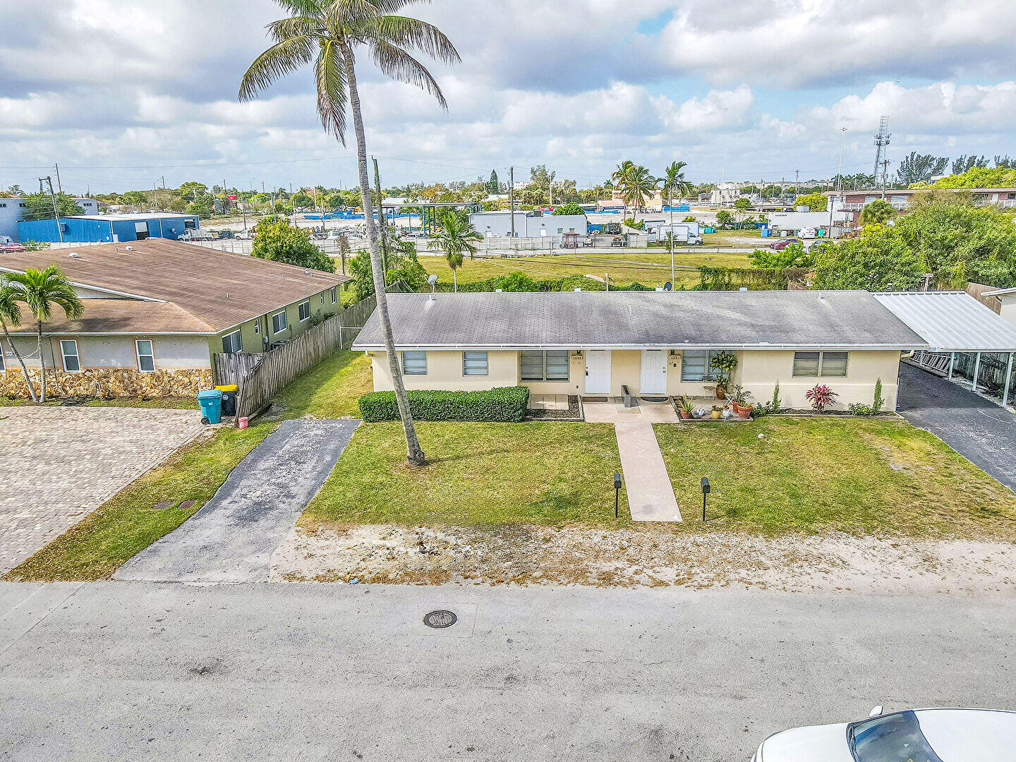 GOLD COAST TWIN VILLAS WEST - Residential Income