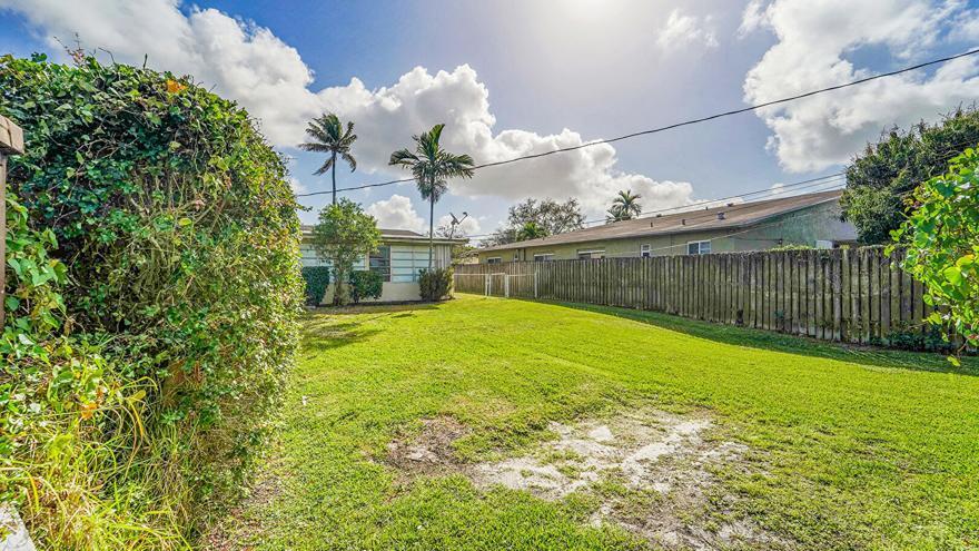 GOLD COAST TWIN VILLAS WEST - Residential Income