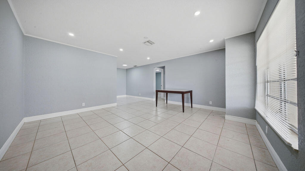 GOLD COAST TWIN VILLAS WEST - Residential Income