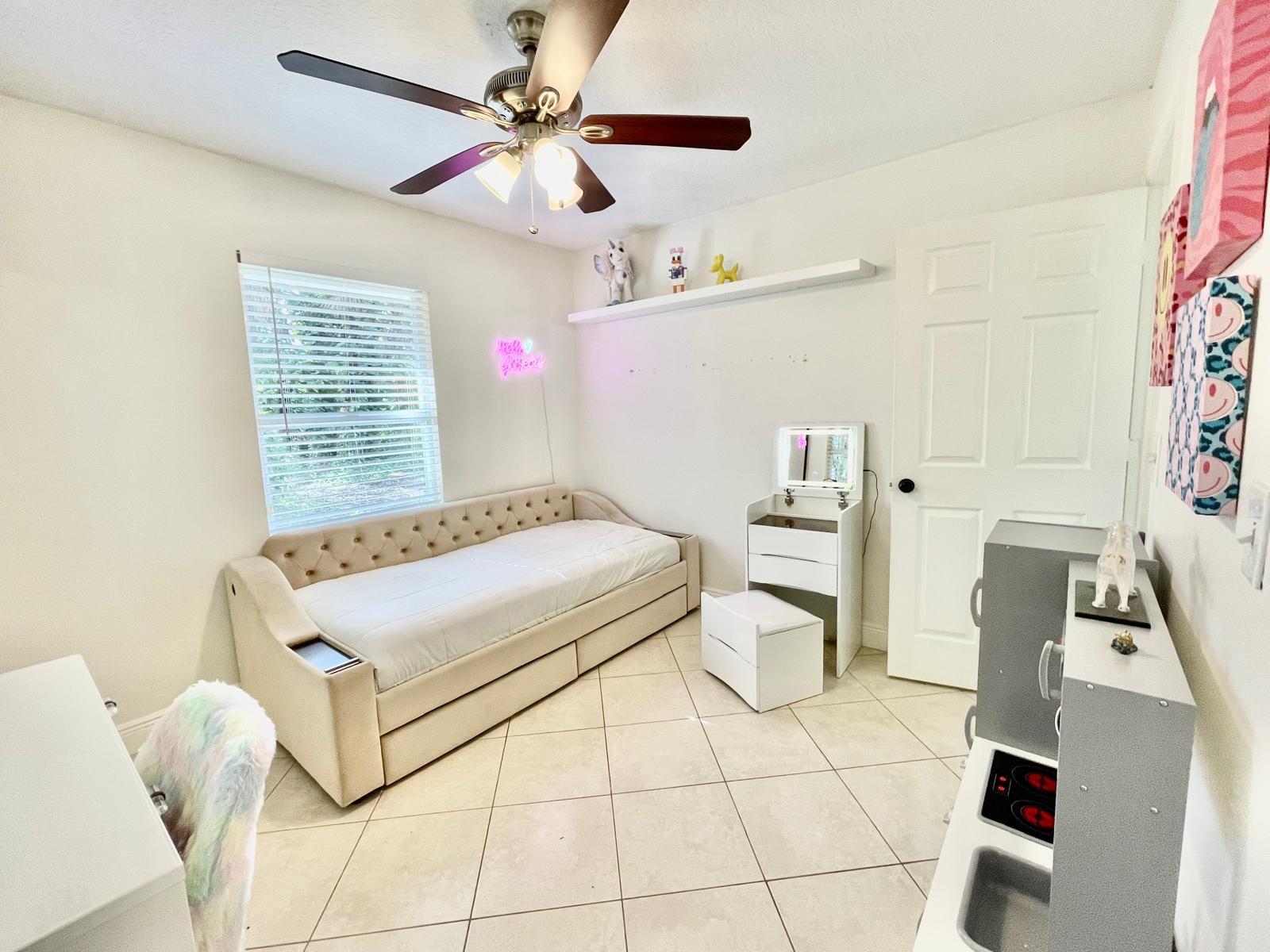 Acreage & Unrec - Residential
